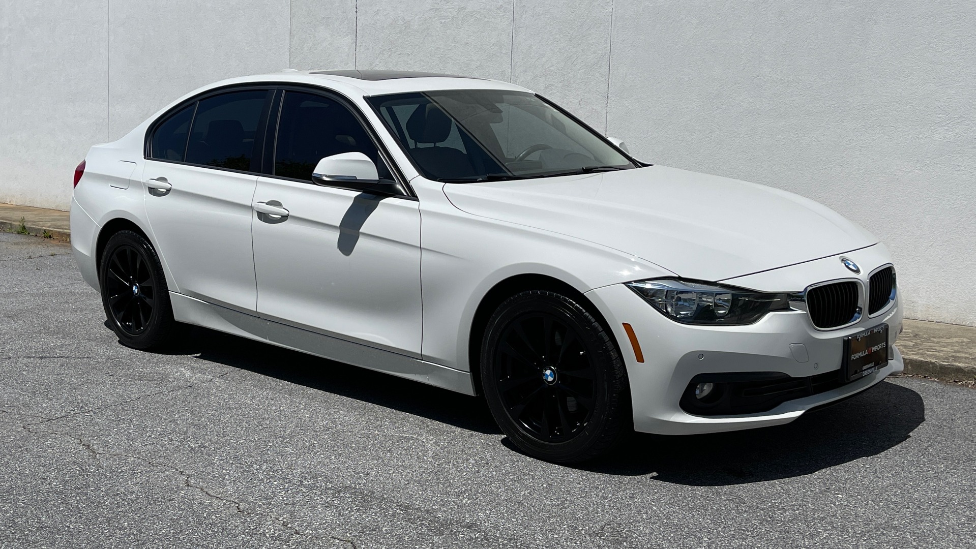 Used 2017 BMW 3 SERIES 320I XDRIVE SEDAN / DRVR ASST / SUNROOF / HTD STS / REARVIEW for sale Sold at Formula Imports in Charlotte NC 28227 7
