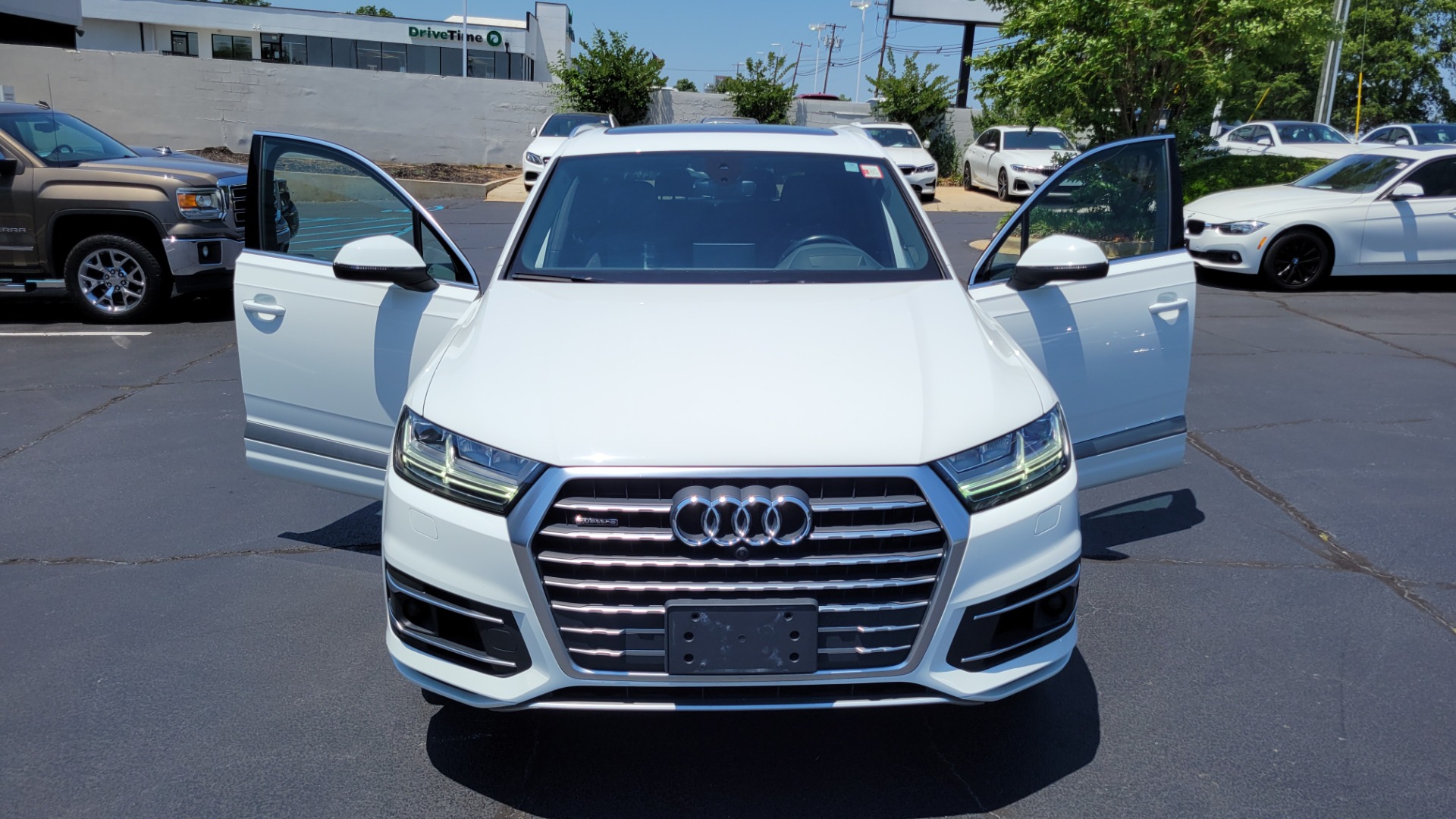 Used 2017 Audi Q7 PRESTIGE 3.0L SUV / NAV / DRVR ASST / CLD WTHR / SUNROOF / TOW / 3-ROW for sale $42,395 at Formula Imports in Charlotte NC 28227 29