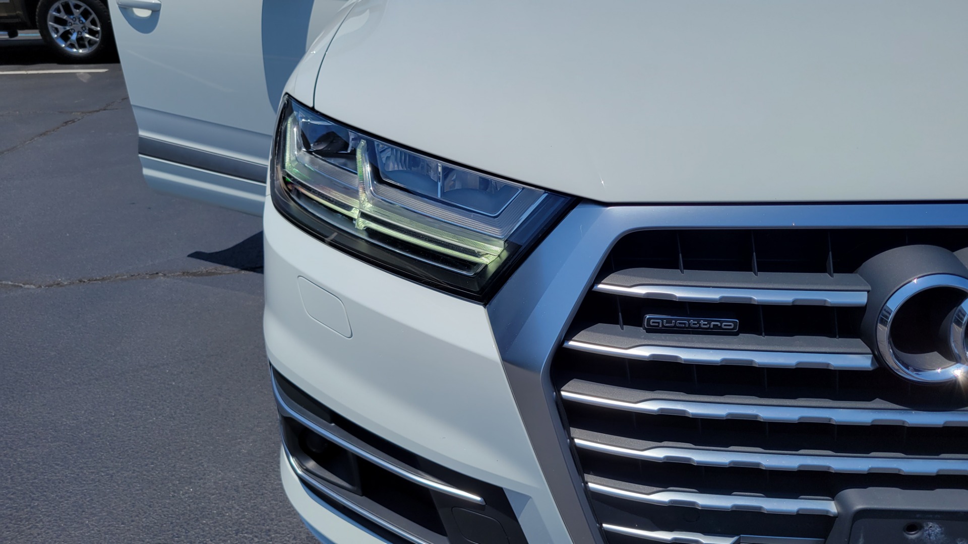 Used 2017 Audi Q7 PRESTIGE 3.0L SUV / NAV / DRVR ASST / CLD WTHR / SUNROOF / TOW / 3-ROW for sale $42,395 at Formula Imports in Charlotte NC 28227 30