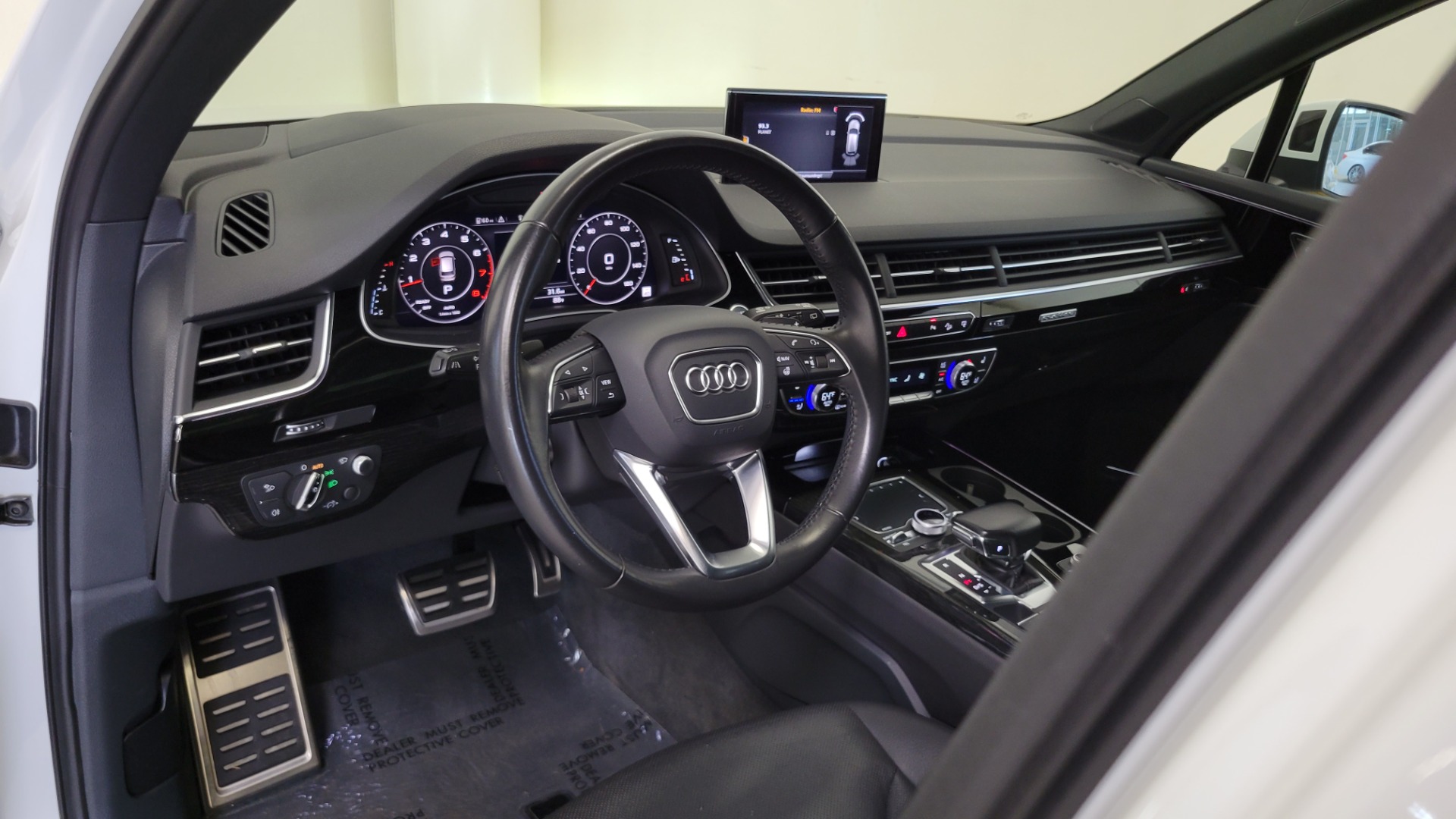 Used 2017 Audi Q7 PRESTIGE 3.0L SUV / NAV / DRVR ASST / CLD WTHR / SUNROOF / TOW / 3-ROW for sale $42,395 at Formula Imports in Charlotte NC 28227 41