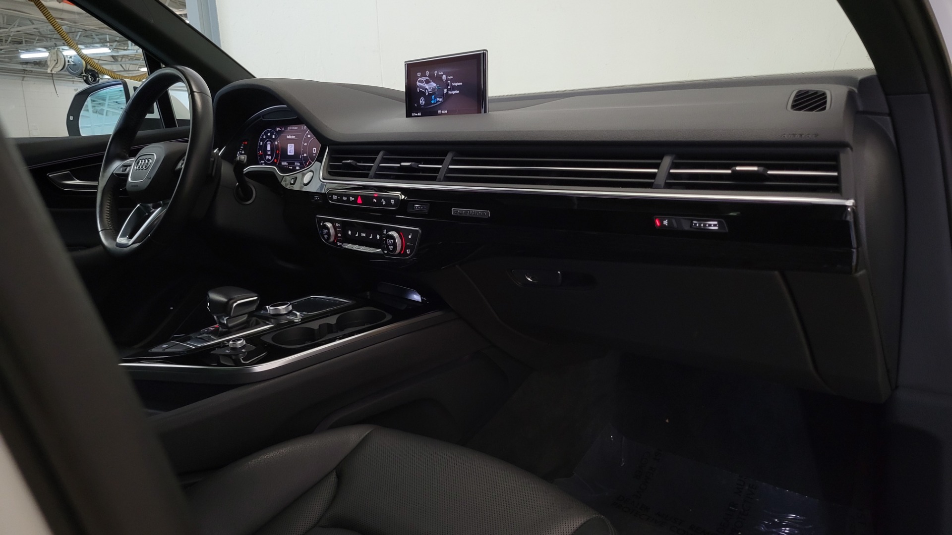 Used 2017 Audi Q7 PRESTIGE 3.0L SUV / NAV / DRVR ASST / CLD WTHR / SUNROOF / TOW / 3-ROW for sale $42,395 at Formula Imports in Charlotte NC 28227 75