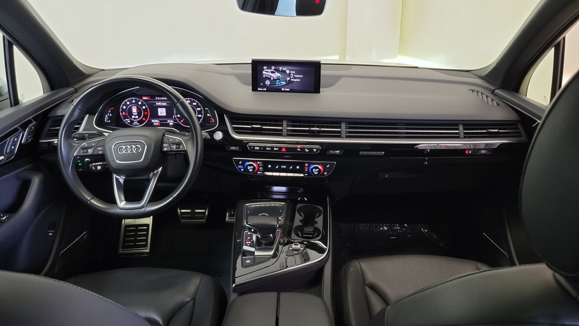 Used 2017 Audi Q7 PRESTIGE 3.0L SUV / NAV / DRVR ASST / CLD WTHR / SUNROOF / TOW / 3-ROW for sale $42,395 at Formula Imports in Charlotte NC 28227 85