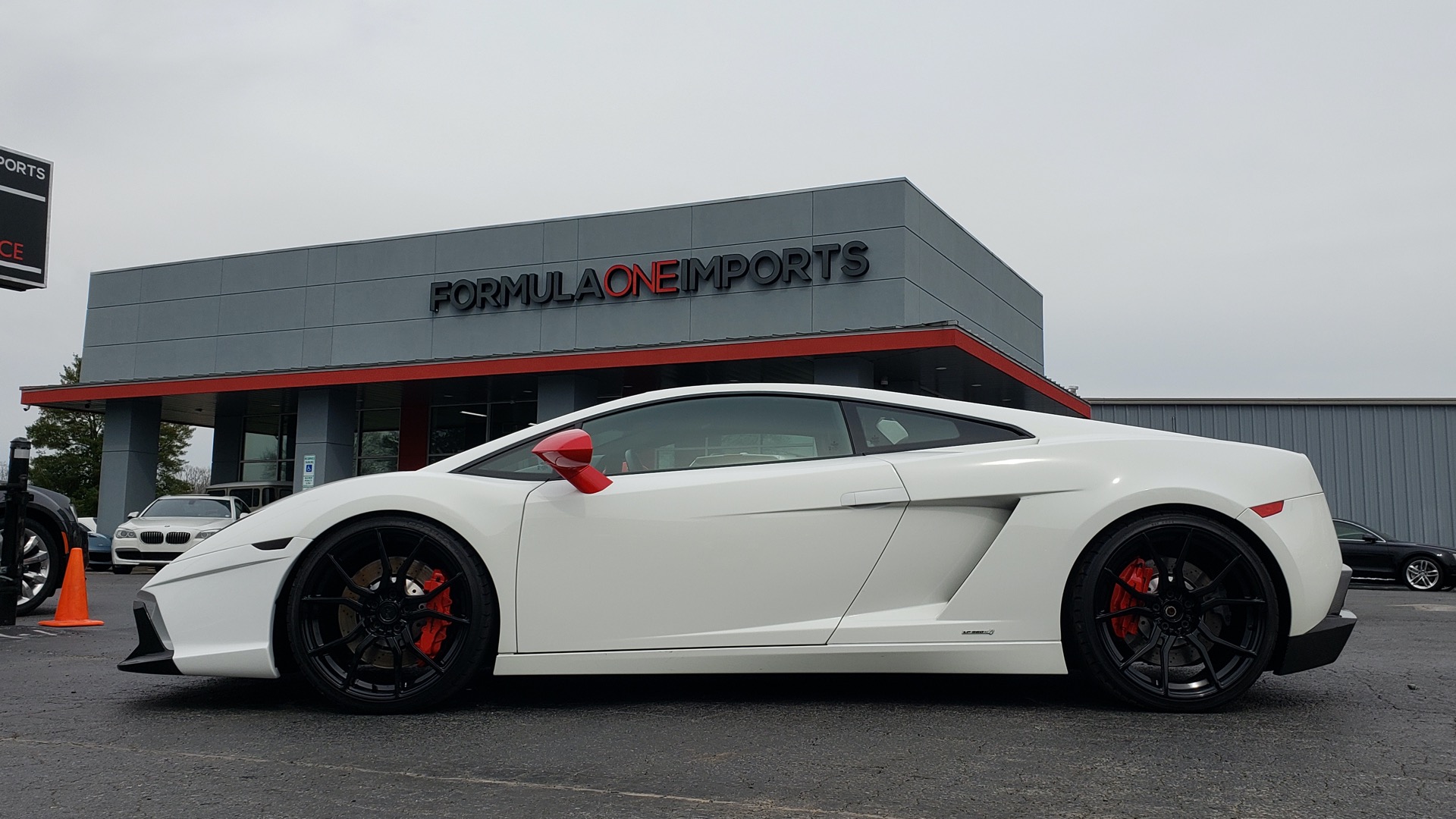 Used 2013 Lamborghini Gallardo LP560-4 560HP / AWD / NAV / CAMERA for sale Sold at Formula Imports in Charlotte NC 28227 3