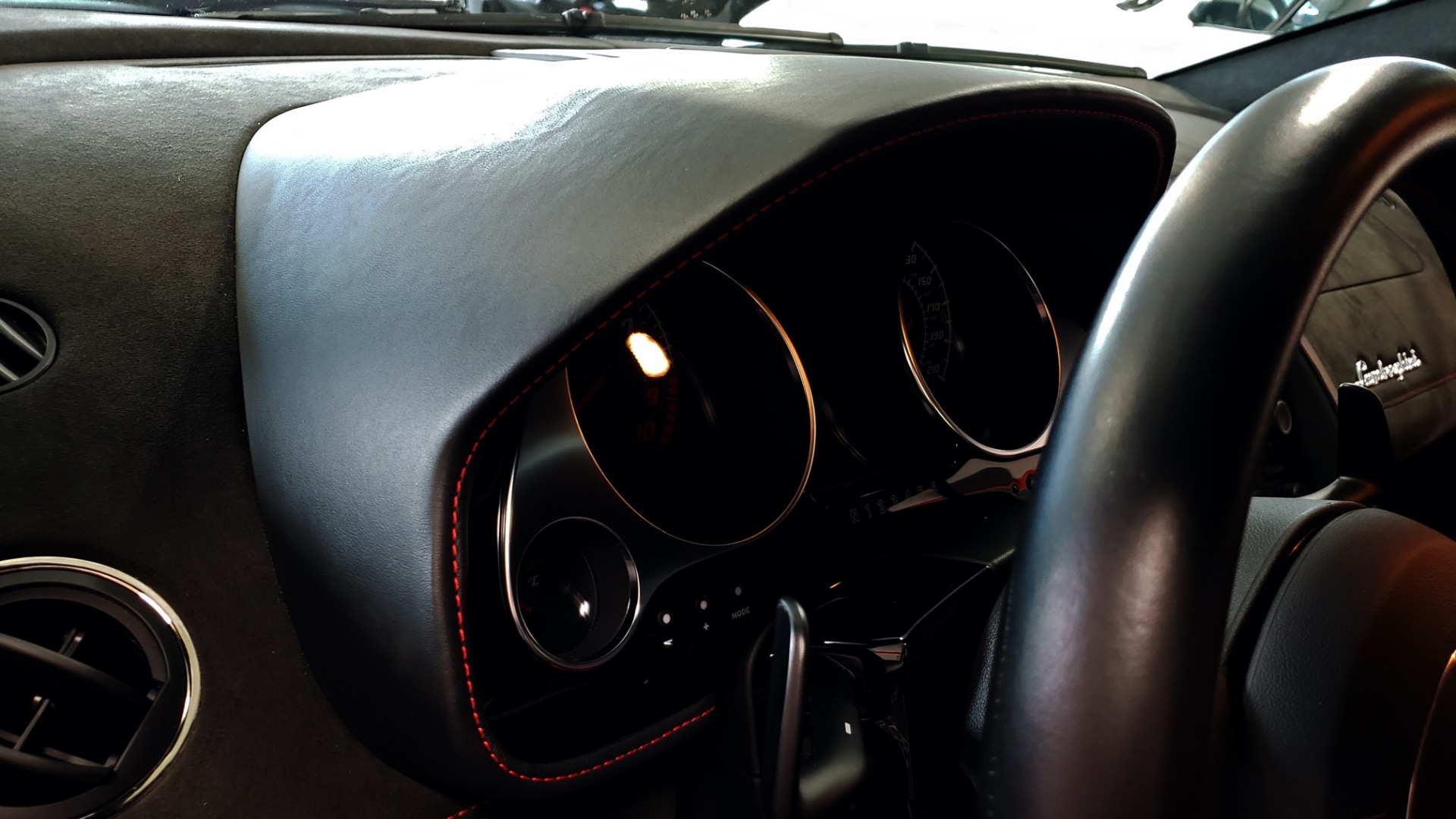 Used 2013 Lamborghini Gallardo LP560-4 560HP / AWD / NAV / CAMERA for sale Sold at Formula Imports in Charlotte NC 28227 44