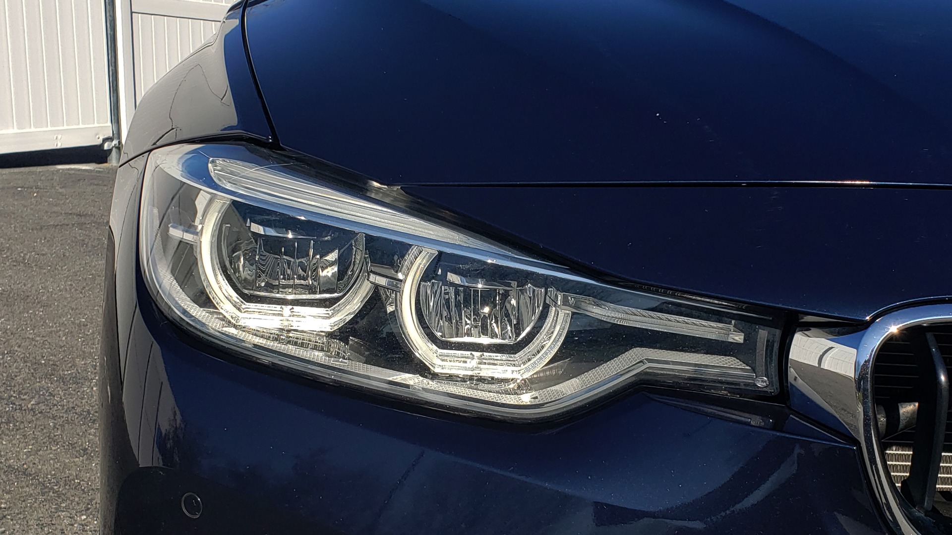 Used 2016 BMW 3 Series 328i PREMIUM / NAV / SUNROOF / DRIVE ASST / REARVIEW for sale Sold at Formula Imports in Charlotte NC 28227 21