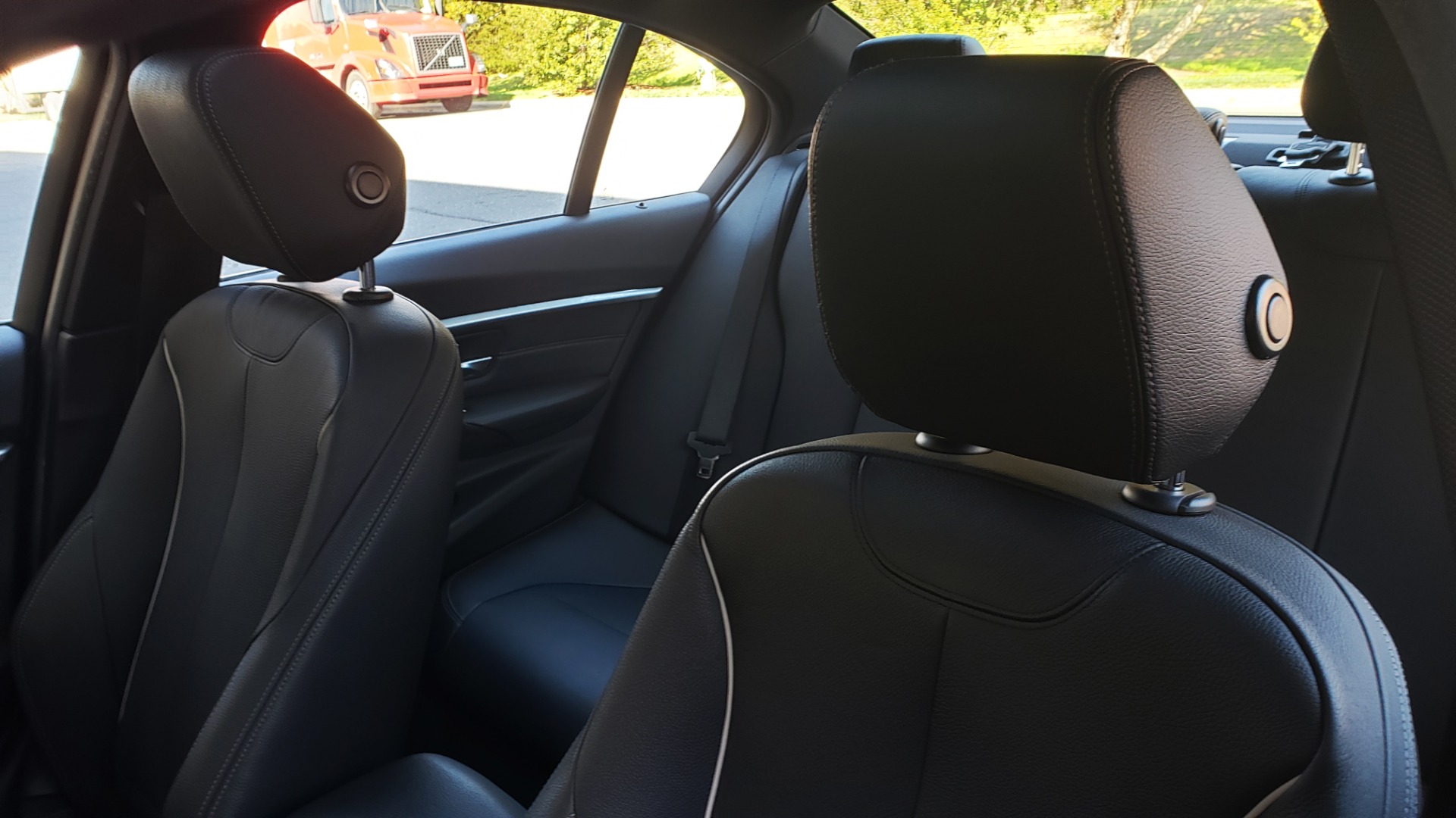 Used 2016 BMW 3 Series 328i PREMIUM / NAV / SUNROOF / DRIVE ASST / REARVIEW for sale Sold at Formula Imports in Charlotte NC 28227 33