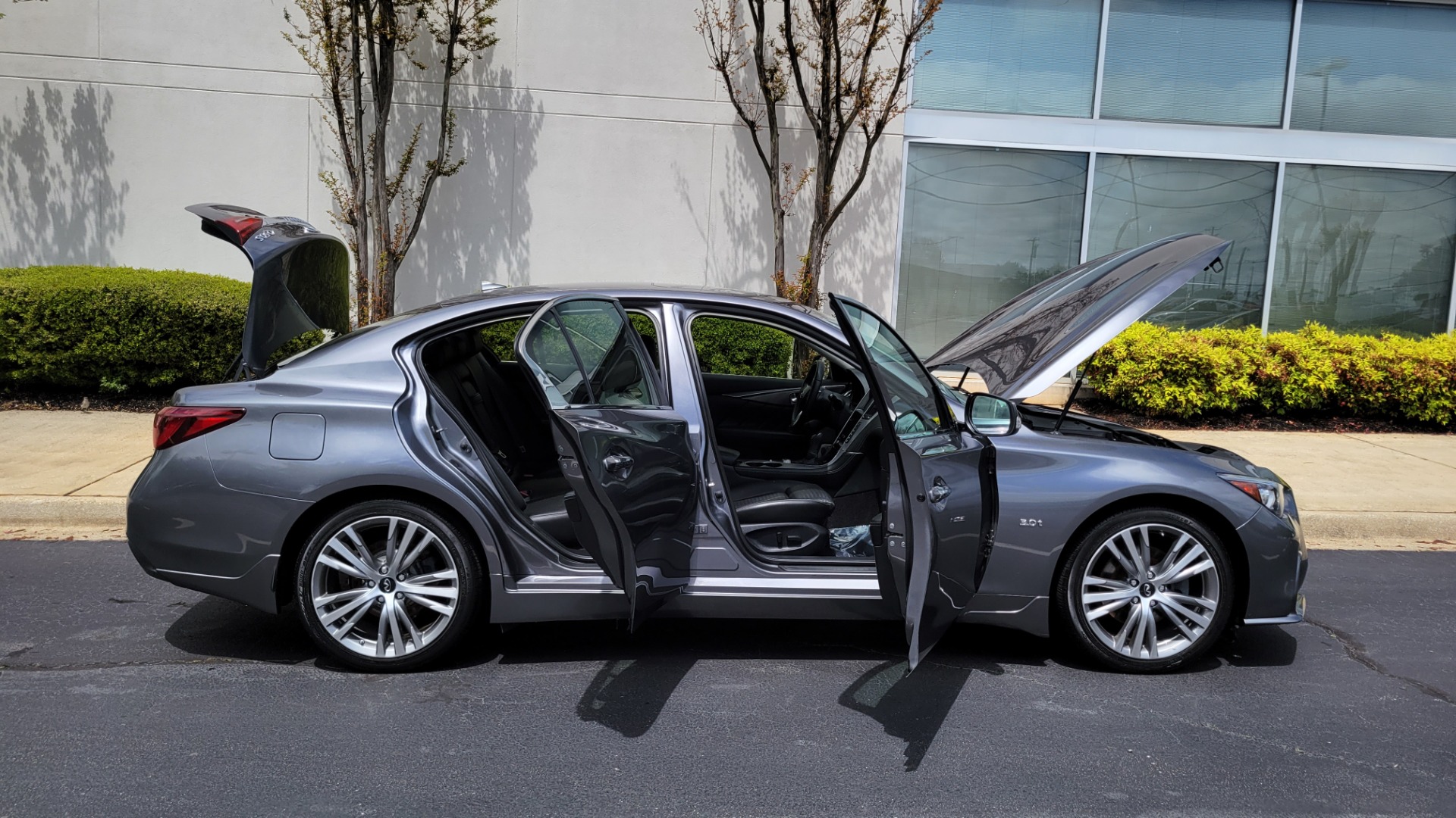 Used 2018 INFINITI Q50 3.0T SPORT AWD / ESSENTIALS / NAV / SUNROOF / HTD STS / REARVIEW for sale Sold at Formula Imports in Charlotte NC 28227 10