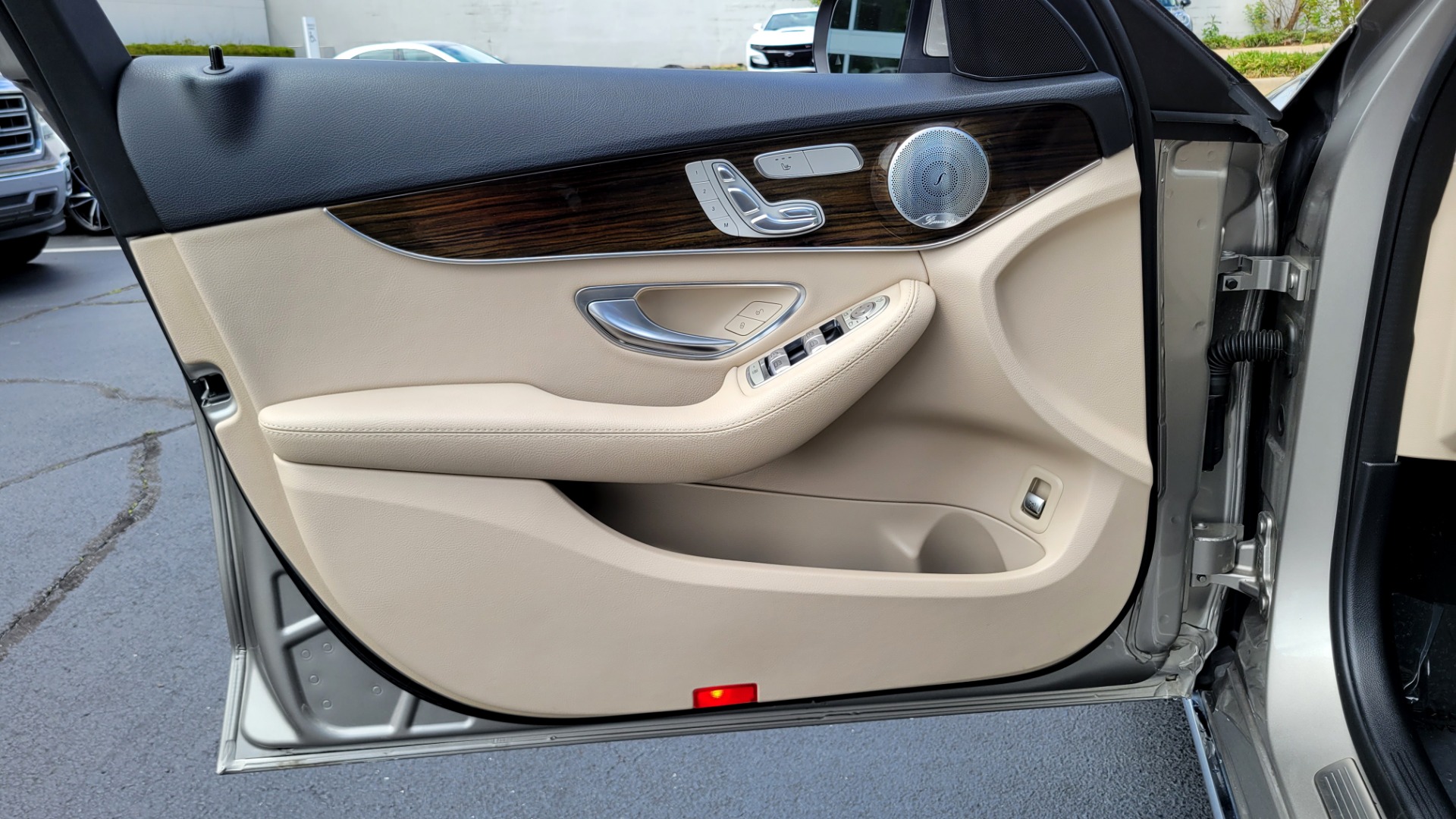 Used 2019 Mercedes-Benz C-CLASS C 300 PREMIUM 4MATIC / BURMESTER / KEYLESS-GO / REARVIEW for sale Sold at Formula Imports in Charlotte NC 28227 25
