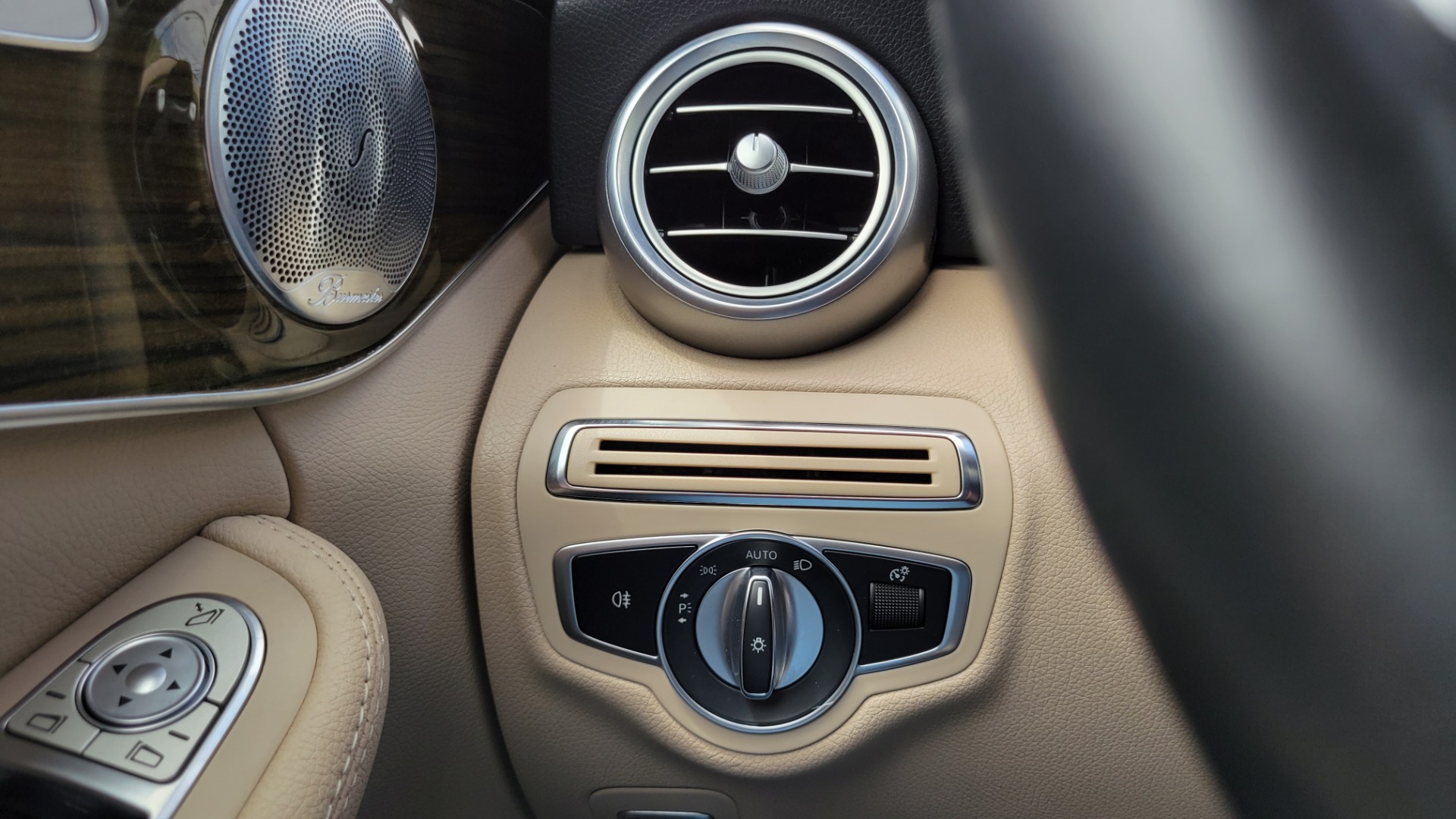 Used 2019 Mercedes-Benz C-CLASS C 300 PREMIUM 4MATIC / BURMESTER / KEYLESS-GO / REARVIEW for sale Sold at Formula Imports in Charlotte NC 28227 31