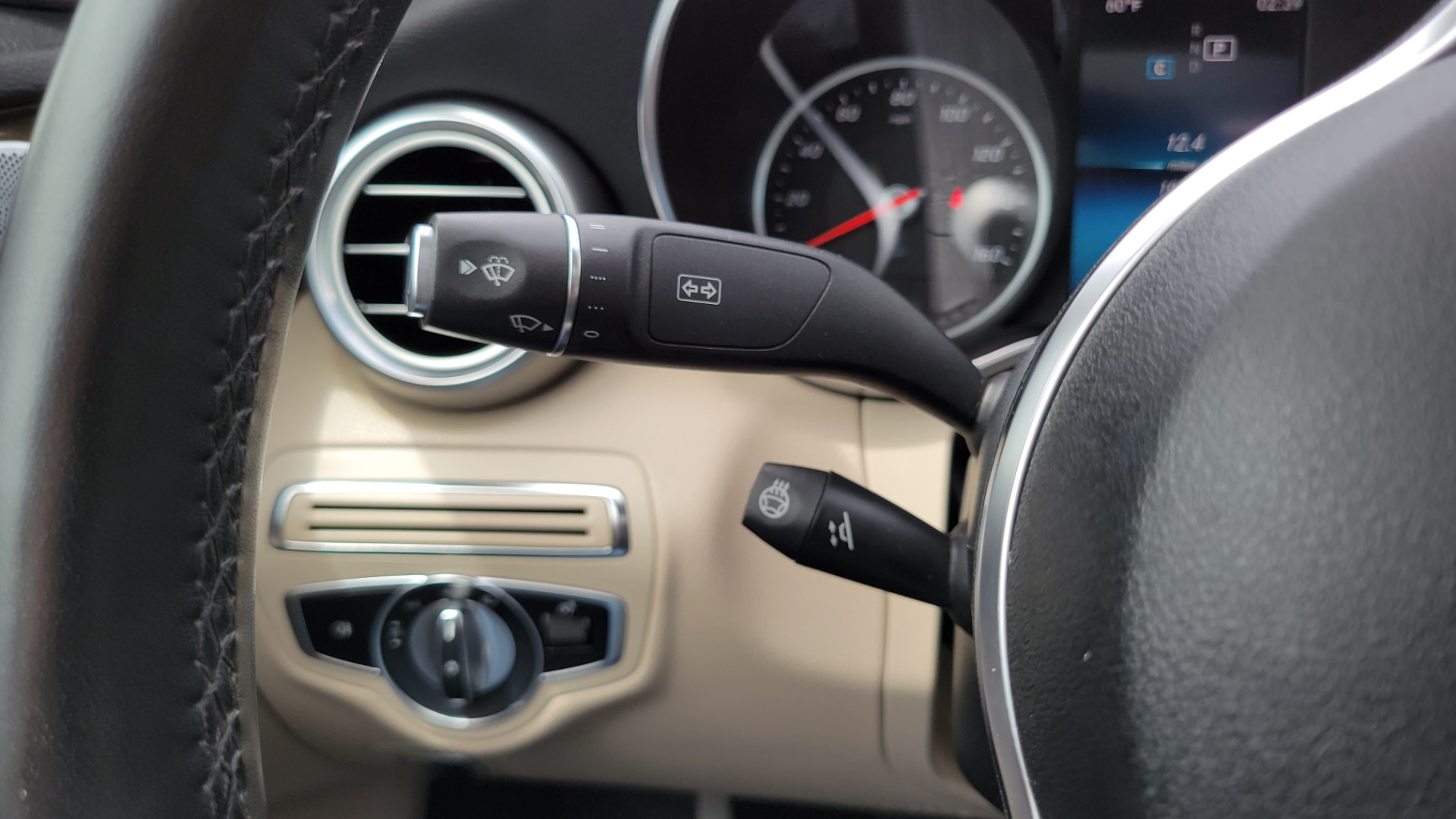 Used 2019 Mercedes-Benz C-CLASS C 300 PREMIUM 4MATIC / BURMESTER / KEYLESS-GO / REARVIEW for sale Sold at Formula Imports in Charlotte NC 28227 34