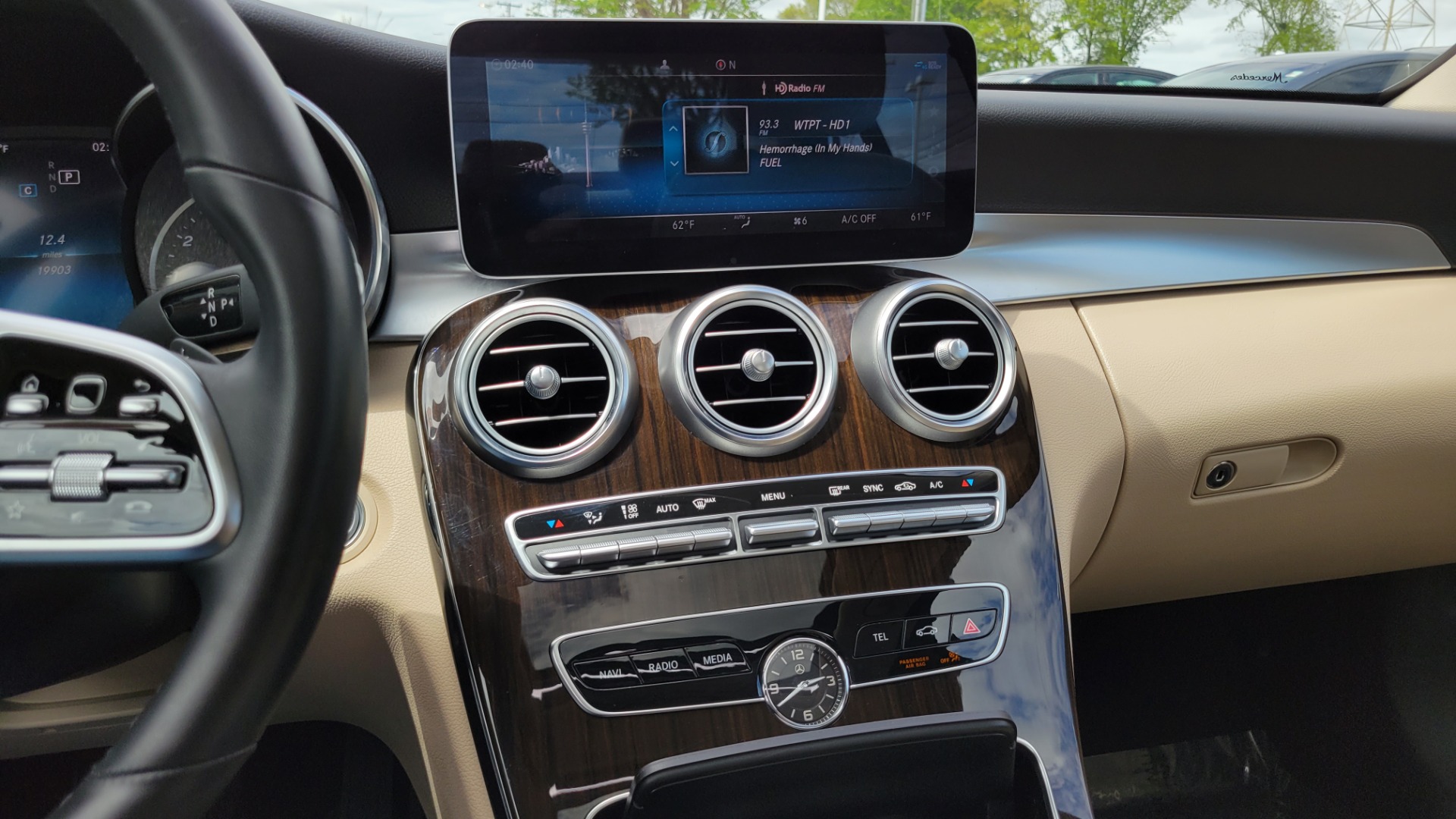 Used 2019 Mercedes-Benz C-CLASS C 300 PREMIUM 4MATIC / BURMESTER / KEYLESS-GO / REARVIEW for sale Sold at Formula Imports in Charlotte NC 28227 38