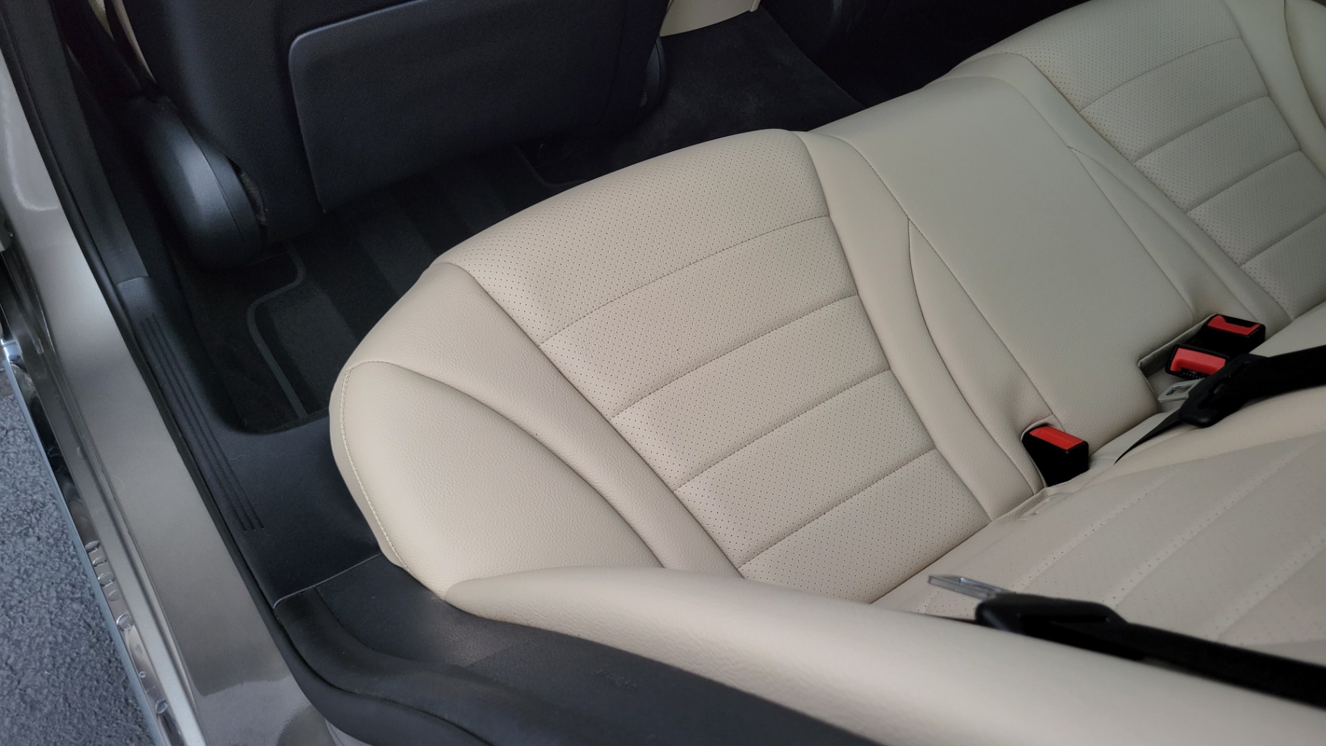 Used 2019 Mercedes-Benz C-CLASS C 300 PREMIUM 4MATIC / BURMESTER / KEYLESS-GO / REARVIEW for sale Sold at Formula Imports in Charlotte NC 28227 55