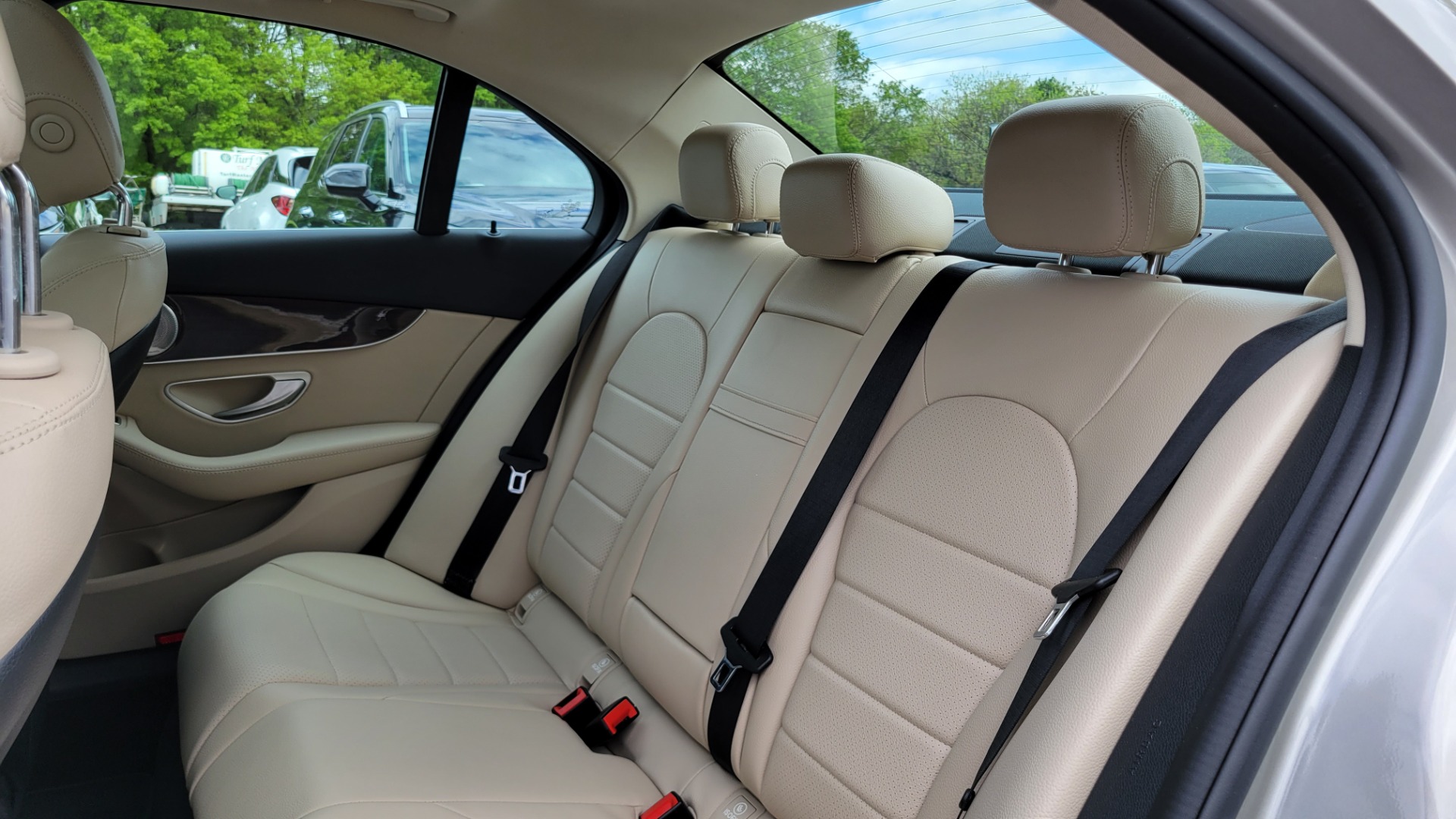Used 2019 Mercedes-Benz C-CLASS C 300 PREMIUM 4MATIC / BURMESTER / KEYLESS-GO / REARVIEW for sale $37,395 at Formula Imports in Charlotte NC 28227 57