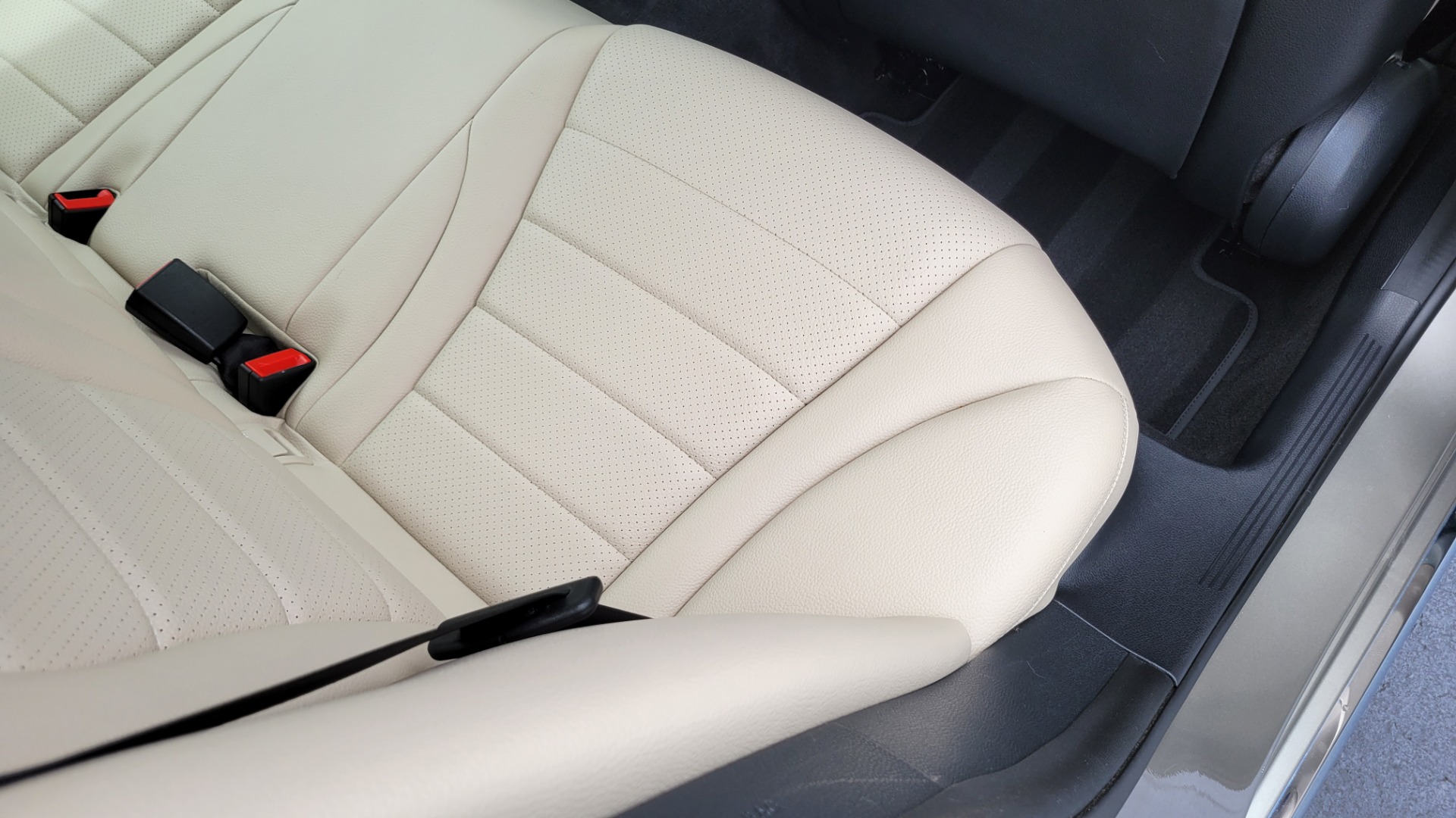 Used 2019 Mercedes-Benz C-CLASS C 300 PREMIUM 4MATIC / BURMESTER / KEYLESS-GO / REARVIEW for sale Sold at Formula Imports in Charlotte NC 28227 65