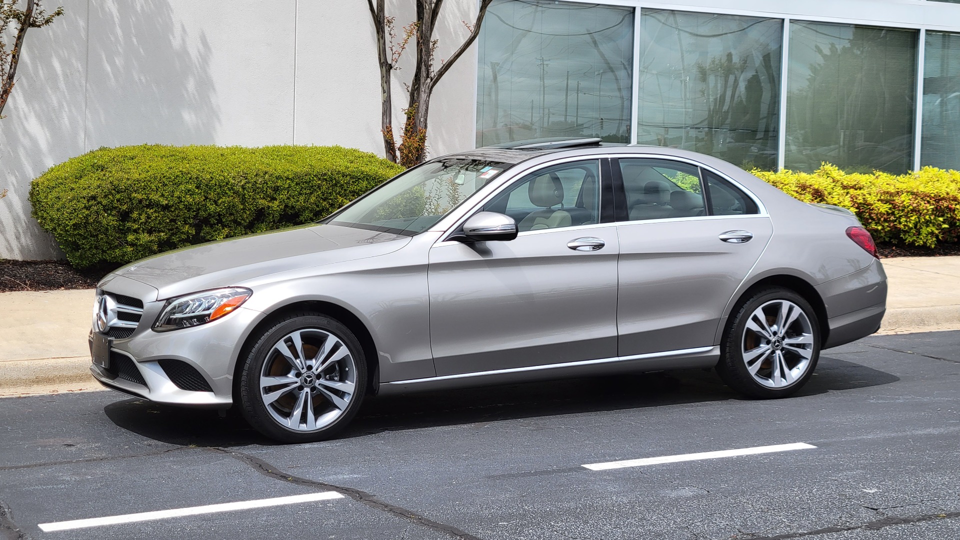 Used 2019 Mercedes-Benz C-CLASS C 300 PREMIUM 4MATIC / BURMESTER / KEYLESS-GO / REARVIEW for sale $37,395 at Formula Imports in Charlotte NC 28227 1