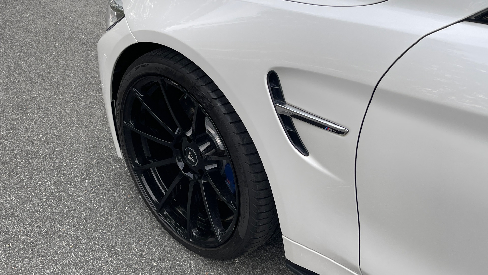 Used 2015 BMW M4 COUPE / 3.0L TURBO 425HP / 7-SPD AUTO / NAV / 19IN WHLS for sale Sold at Formula Imports in Charlotte NC 28227 13
