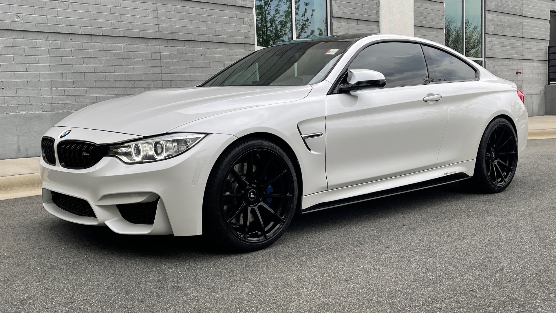 Used 2015 BMW M4 COUPE / 3.0L TURBO 425HP / 7-SPD AUTO / NAV / 19IN WHLS for sale Sold at Formula Imports in Charlotte NC 28227 3