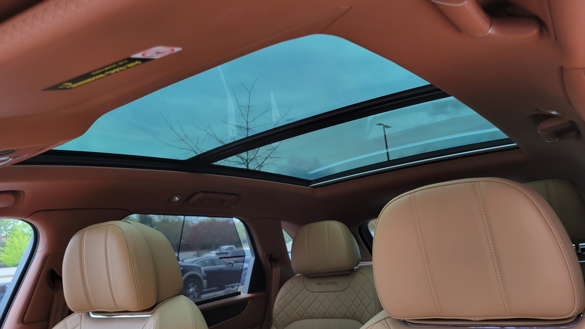 Used 2017 Bentley BENTAYGA W12 FIRST EDITION / AWD / NAV / HUD / SUNROOF / PREM SND / REARVIEW for sale $145,000 at Formula Imports in Charlotte NC 28227 28