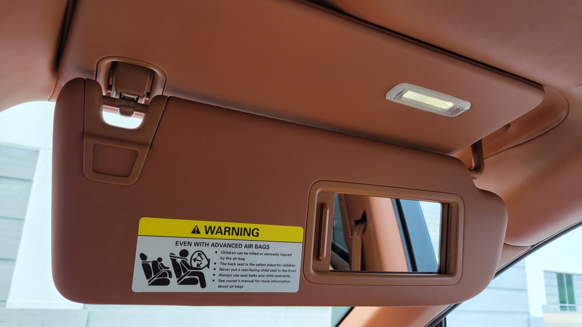 Used 2017 Bentley BENTAYGA W12 FIRST EDITION / AWD / NAV / HUD / SUNROOF / PREM SND / REARVIEW for sale $145,000 at Formula Imports in Charlotte NC 28227 63