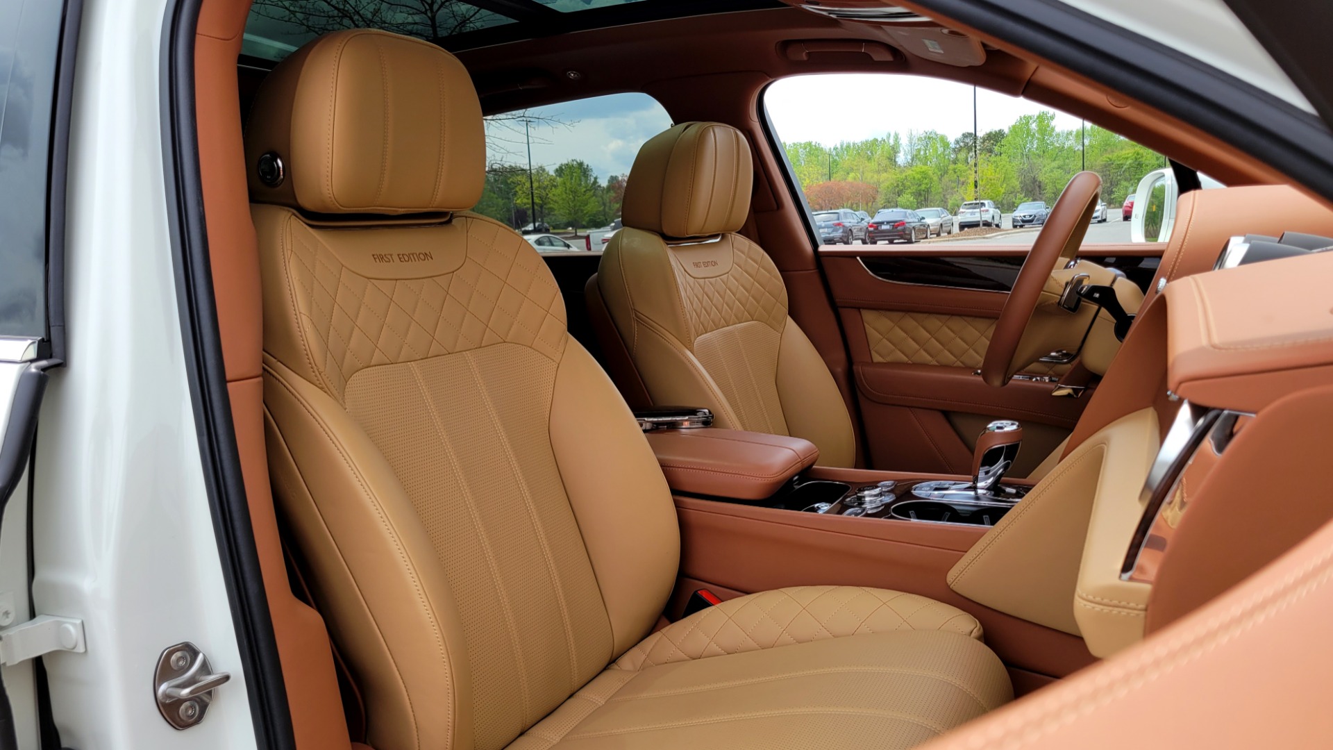 Used 2017 Bentley BENTAYGA W12 FIRST EDITION / AWD / NAV / HUD / SUNROOF / PREM SND / REARVIEW for sale $145,000 at Formula Imports in Charlotte NC 28227 79