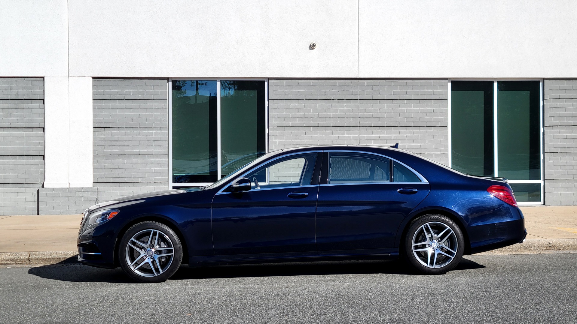 Used 2015 Mercedes-Benz S-CLASS S 550 4MATIC PREMIUM SPORT / WARMTH / DRVR ASST for sale $43,999 at Formula Imports in Charlotte NC 28227 5