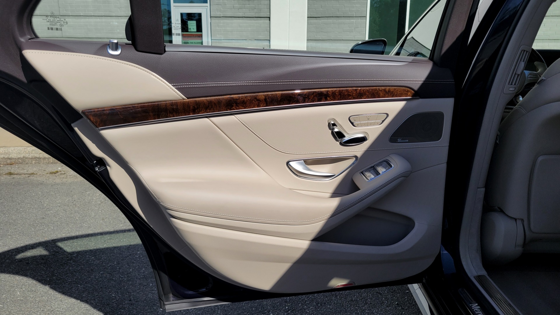 Used 2015 Mercedes-Benz S-CLASS S 550 4MATIC PREMIUM SPORT / WARMTH / DRVR ASST for sale $43,999 at Formula Imports in Charlotte NC 28227 63