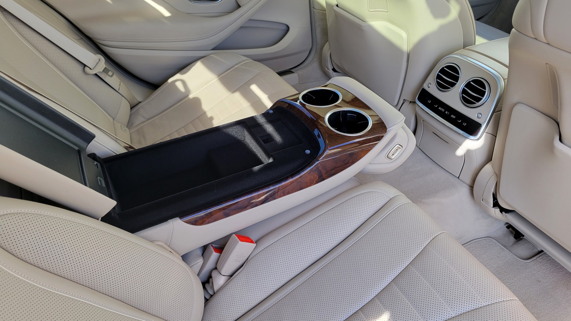 Used 2015 Mercedes-Benz S-CLASS S 550 4MATIC PREMIUM SPORT / WARMTH / DRVR ASST for sale $43,999 at Formula Imports in Charlotte NC 28227 76