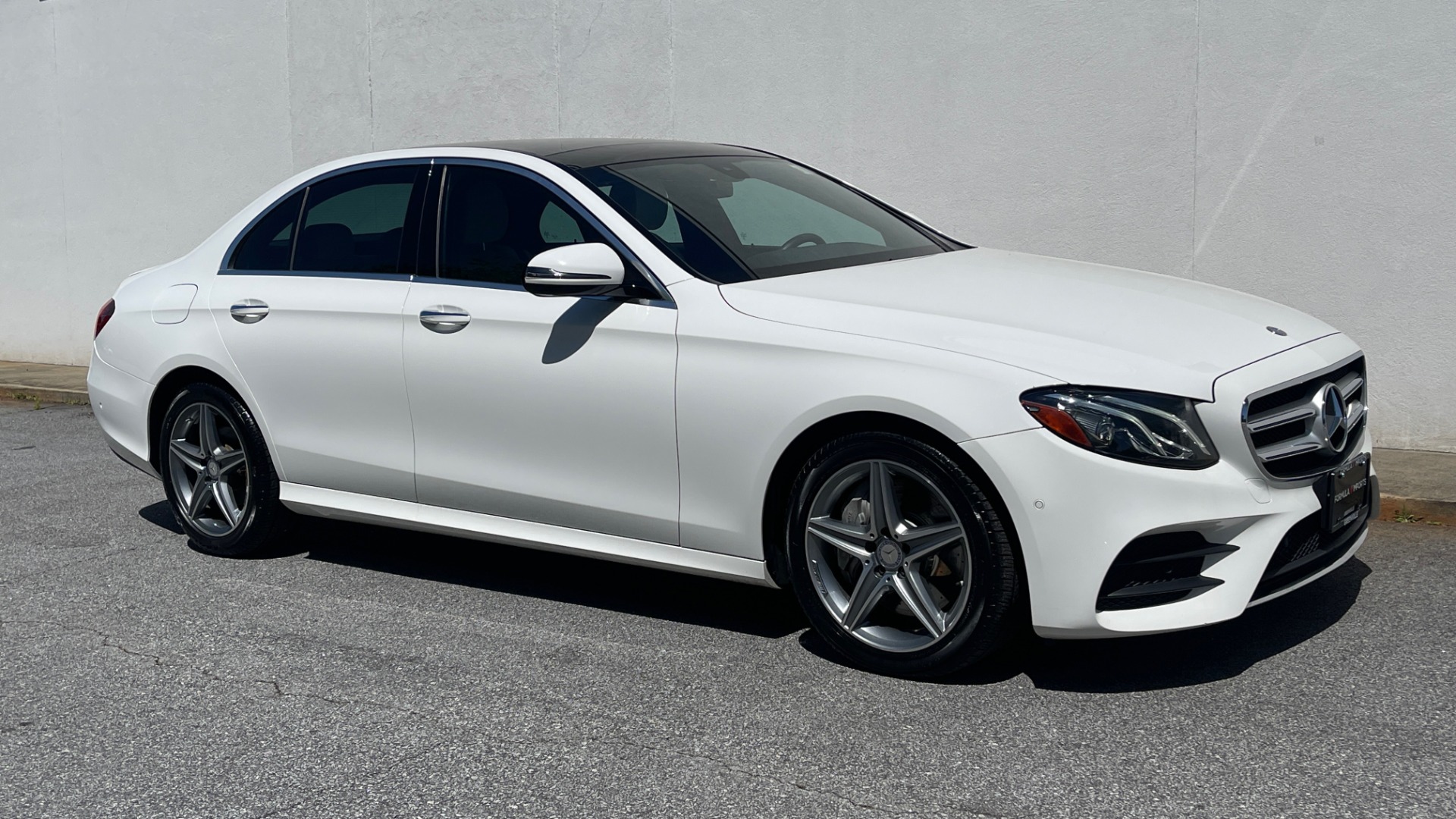 Used 2017 Mercedes-Benz E-CLASS E 300 SPORT 4MATIC SEDAN / PREMIUM / BURMESTER / PANO-ROOF for sale $32,995 at Formula Imports in Charlotte NC 28227 9