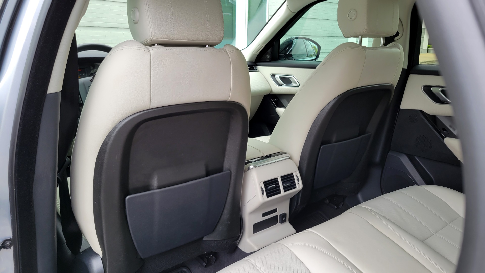 Used 2020 Land Rover RANGE ROVER VELAR S / AWD / 2.0L TURBO / NAV / SUNROOF / 19IN WHLS / REARVIEW for sale $59,995 at Formula Imports in Charlotte NC 28227 65