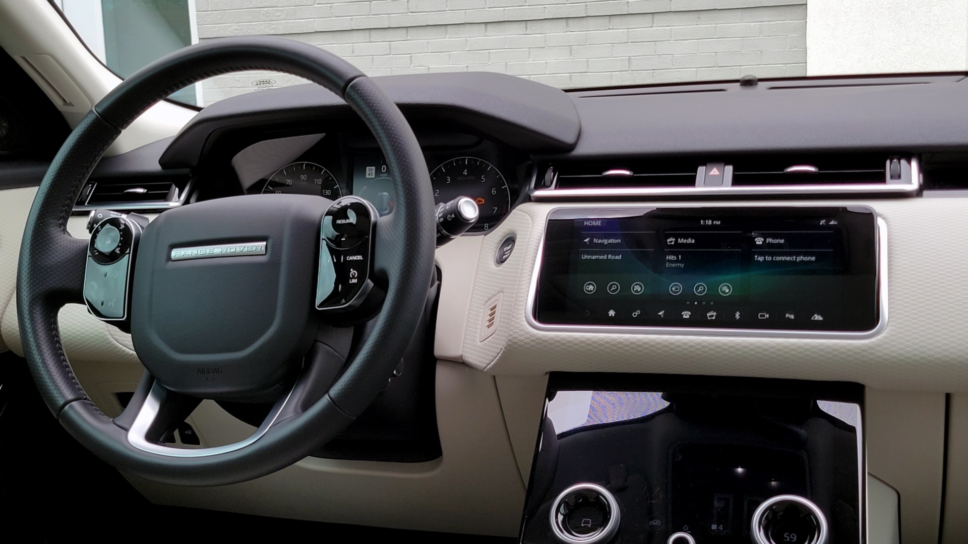 Used 2020 Land Rover RANGE ROVER VELAR S / AWD / 2.0L TURBO / NAV / SUNROOF / 19IN WHLS / REARVIEW for sale $59,995 at Formula Imports in Charlotte NC 28227 83