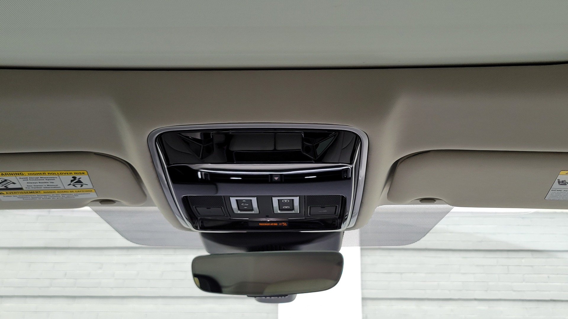 Used 2020 Land Rover RANGE ROVER VELAR S / AWD / 2.0L TURBO / NAV / SUNROOF / 19IN WHLS / REARVIEW for sale $59,995 at Formula Imports in Charlotte NC 28227 84
