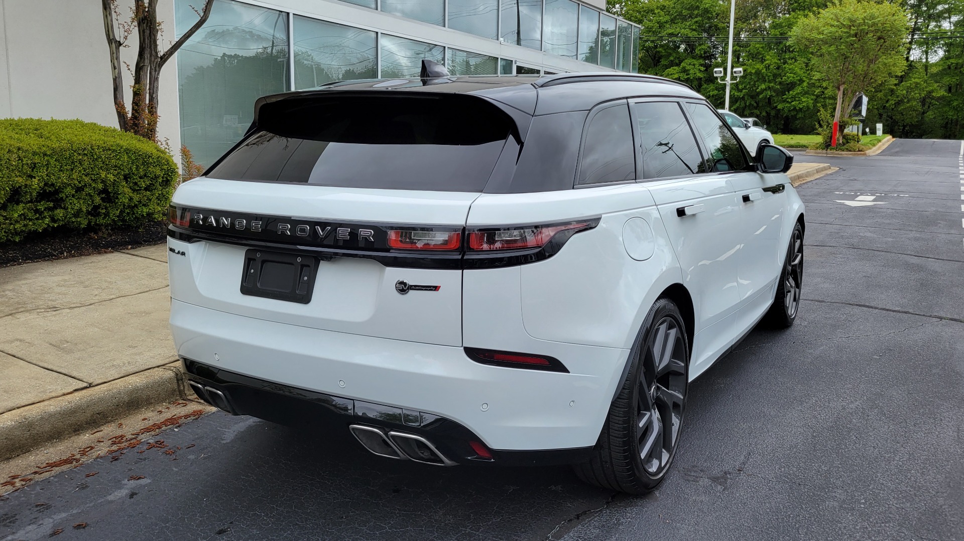 Used 2020 Land Rover RANGE ROVER VELAR SVAUTOBIOGRAPHY DYNAMIC ED / NAV / SUNROOF for sale $95,495 at Formula Imports in Charlotte NC 28227 2
