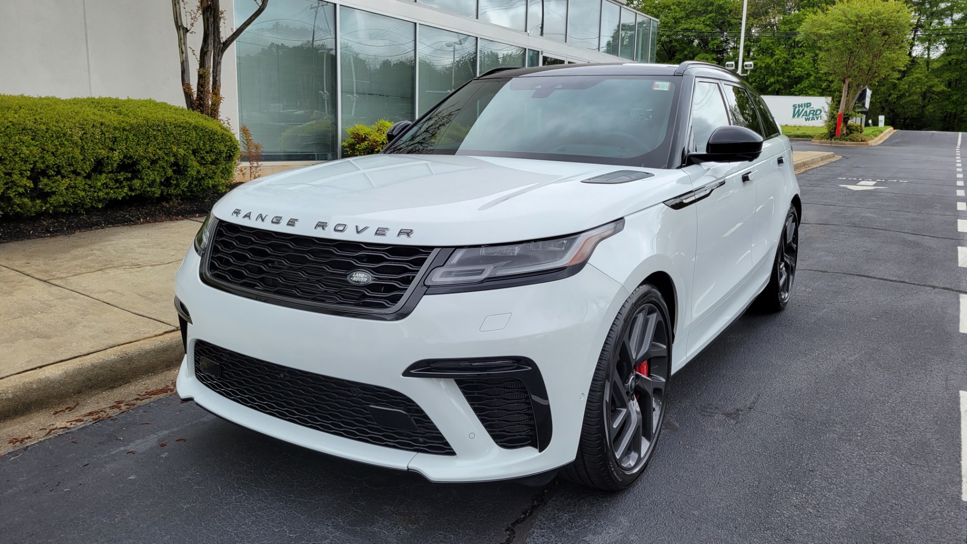 Used 2020 Land Rover RANGE ROVER VELAR SVAUTOBIOGRAPHY DYNAMIC ED / NAV / SUNROOF for sale $95,495 at Formula Imports in Charlotte NC 28227 3