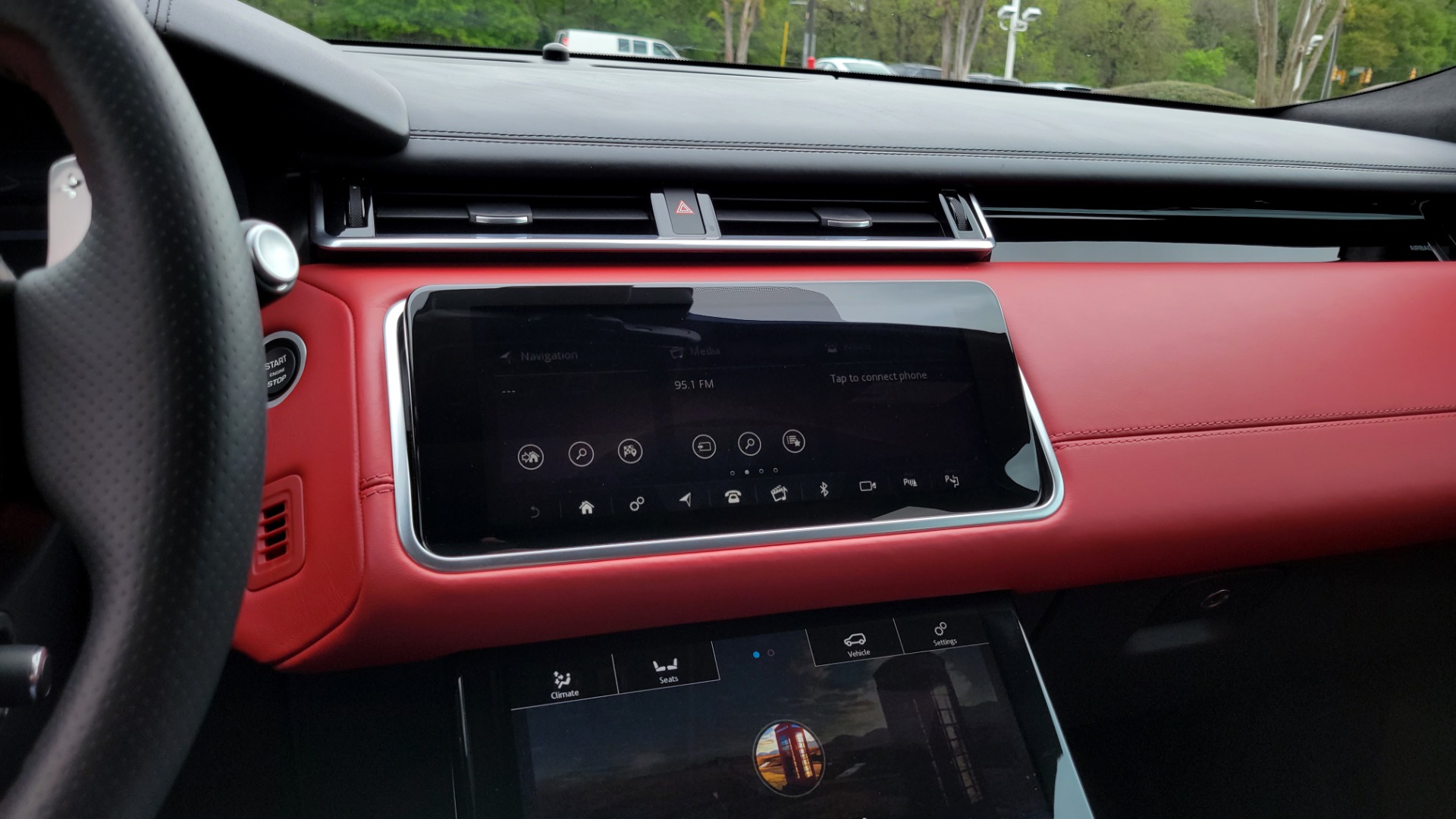 Used 2020 Land Rover RANGE ROVER VELAR SVAUTOBIOGRAPHY DYNAMIC ED / NAV / SUNROOF for sale $95,495 at Formula Imports in Charlotte NC 28227 40