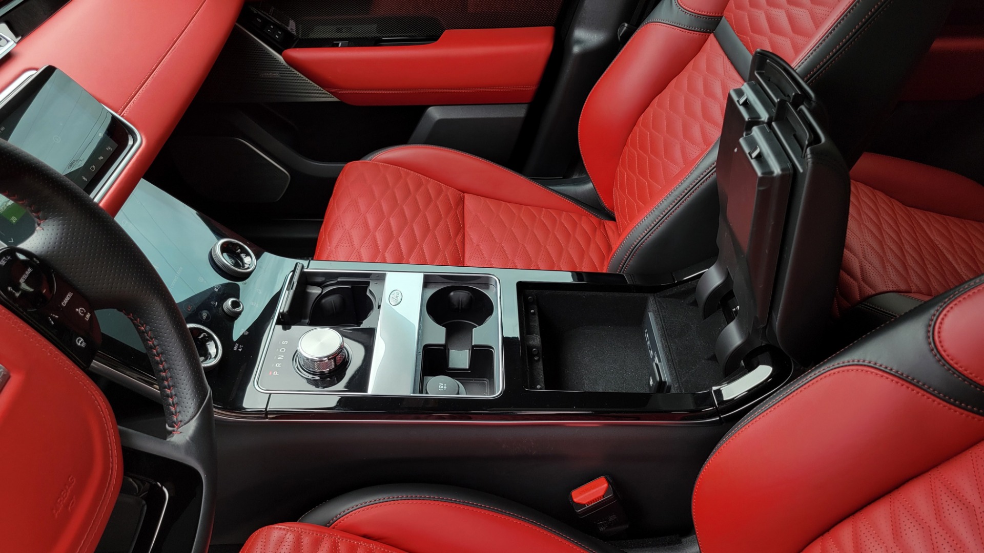 Used 2020 Land Rover RANGE ROVER VELAR SVAUTOBIOGRAPHY DYNAMIC ED / NAV / SUNROOF for sale $95,495 at Formula Imports in Charlotte NC 28227 50