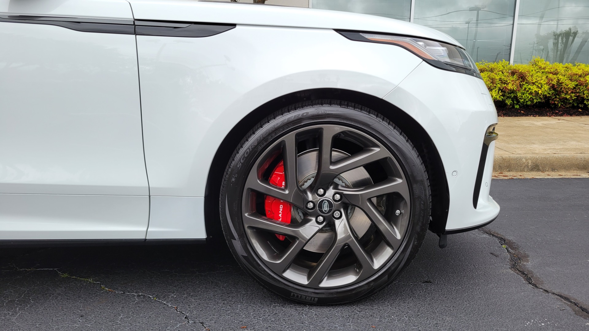 Used 2020 Land Rover RANGE ROVER VELAR SVAUTOBIOGRAPHY DYNAMIC ED / NAV / SUNROOF for sale $95,495 at Formula Imports in Charlotte NC 28227 79