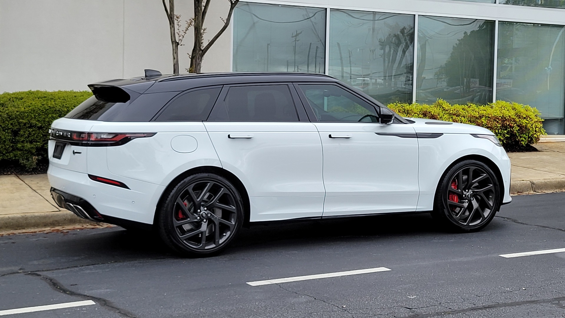 Range rover on sale velar svautobiography