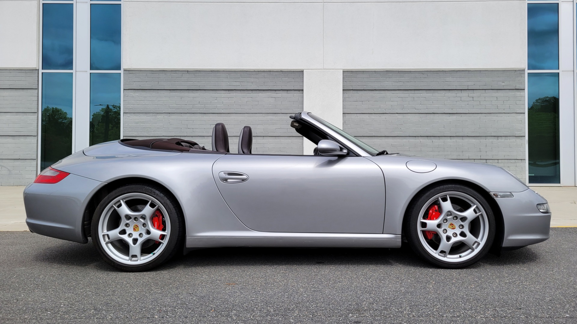 Used 2006 Porsche 911 CARRERA S CABRIOLET / SPORT CHRONO / BOSE / SPORT SEATS / SPORT SHIFTER for sale Sold at Formula Imports in Charlotte NC 28227 5