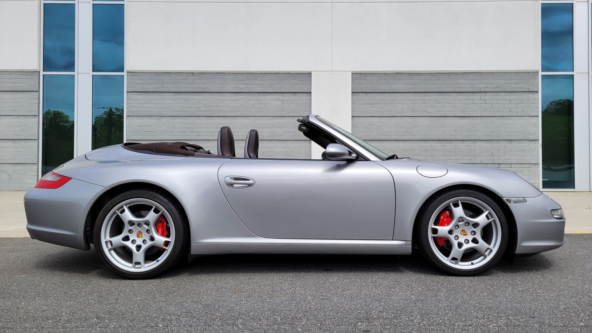Used 2006 Porsche 911 CARRERA S CABRIOLET / SPORT CHRONO / BOSE / SPORT SEATS / SPORT SHIFTER for sale $62,999 at Formula Imports in Charlotte NC 28227 5