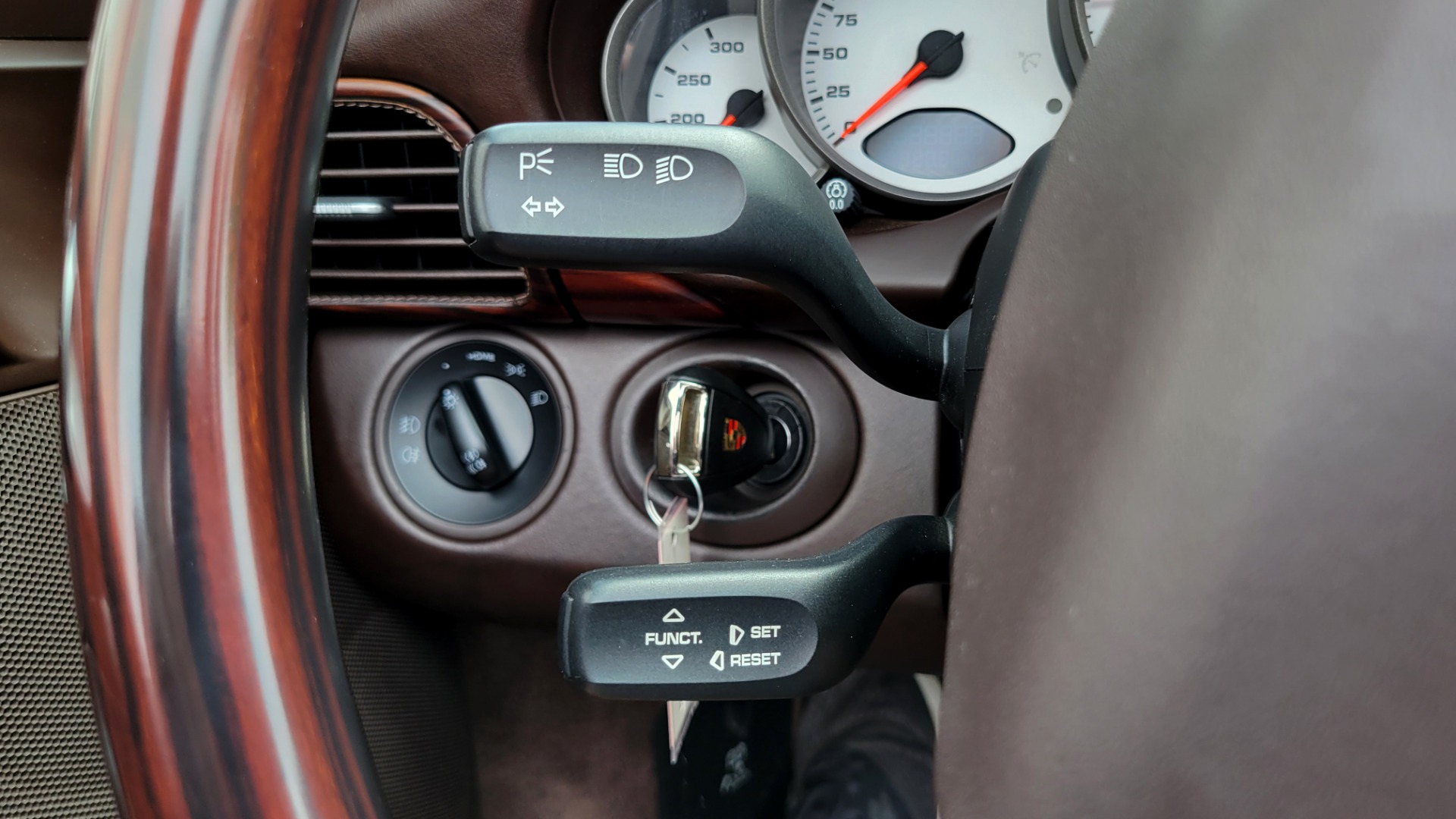 Used 2006 Porsche 911 CARRERA S CABRIOLET / SPORT CHRONO / BOSE / SPORT SEATS / SPORT SHIFTER for sale Sold at Formula Imports in Charlotte NC 28227 51