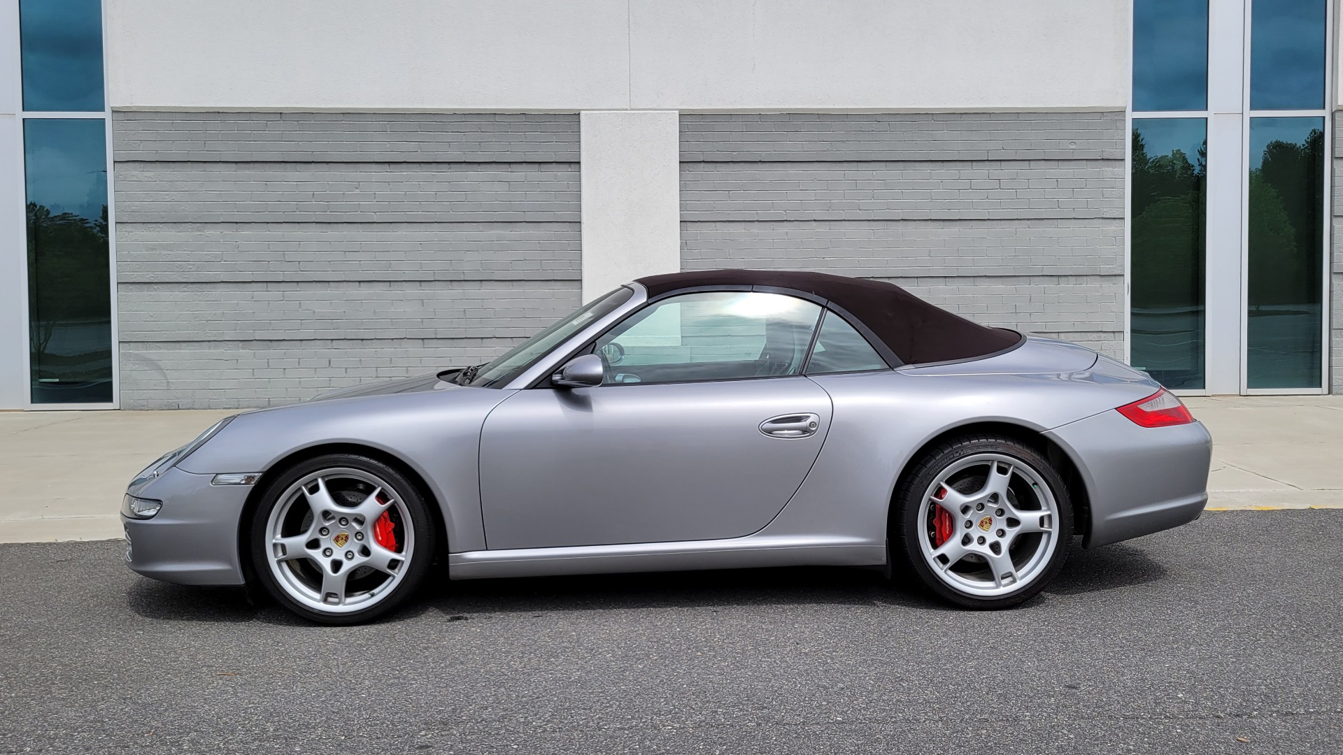 Used 2006 Porsche 911 CARRERA S CABRIOLET / SPORT CHRONO / BOSE / SPORT SEATS / SPORT SHIFTER for sale $62,999 at Formula Imports in Charlotte NC 28227 9