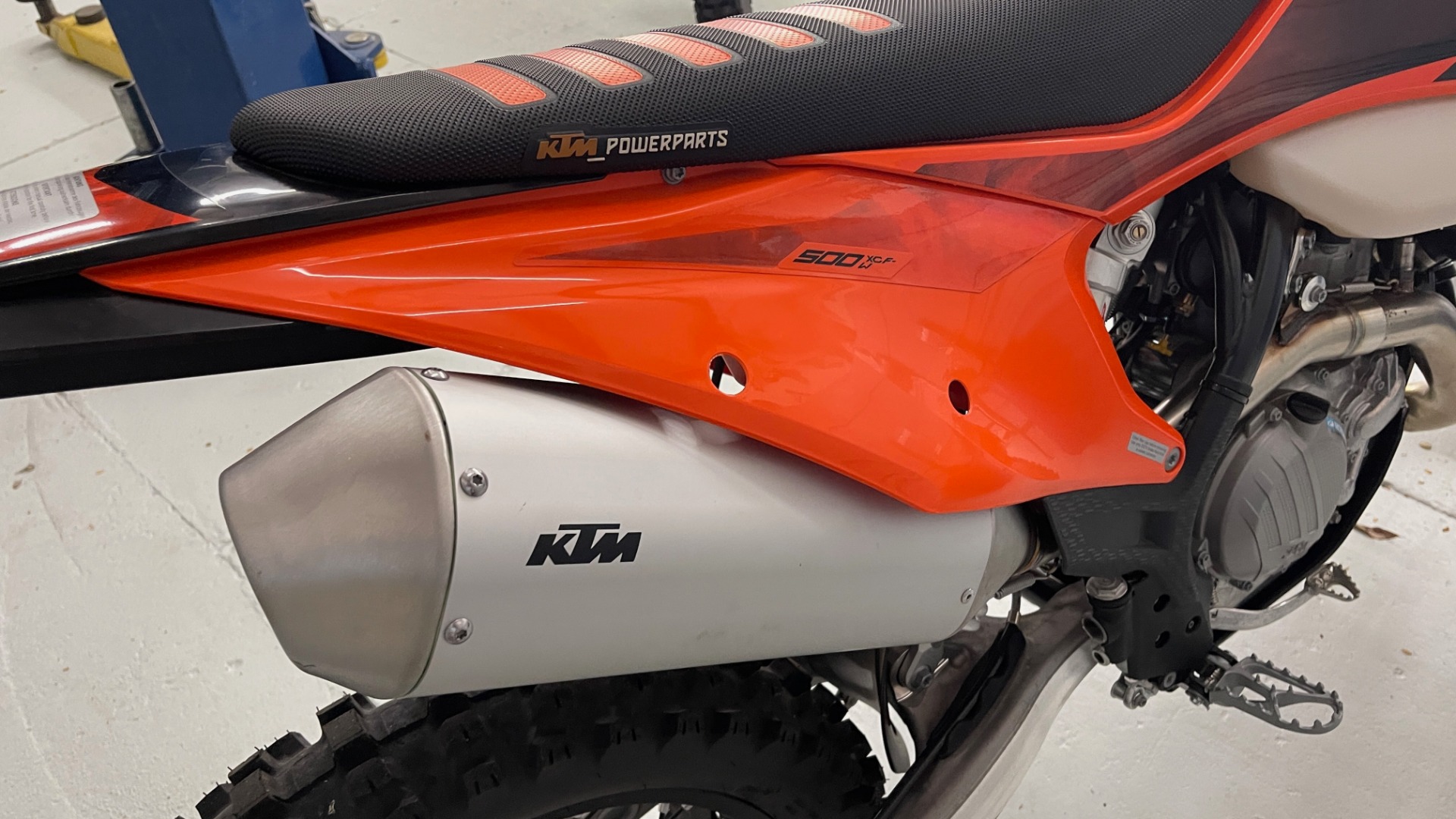 Used 2020 KTM 500 XCF-W ENDURO / 4-STROKE / EFI / ELECTRIC START / 6-SPEED for sale $11,000 at Formula Imports in Charlotte NC 28227 16