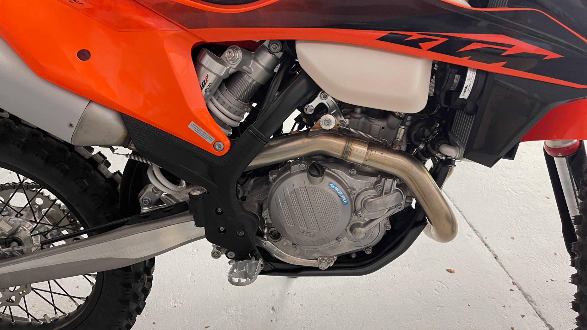 Used 2020 KTM 500 XCF-W ENDURO / 4-STROKE / EFI / ELECTRIC START / 6-SPEED for sale $11,000 at Formula Imports in Charlotte NC 28227 17
