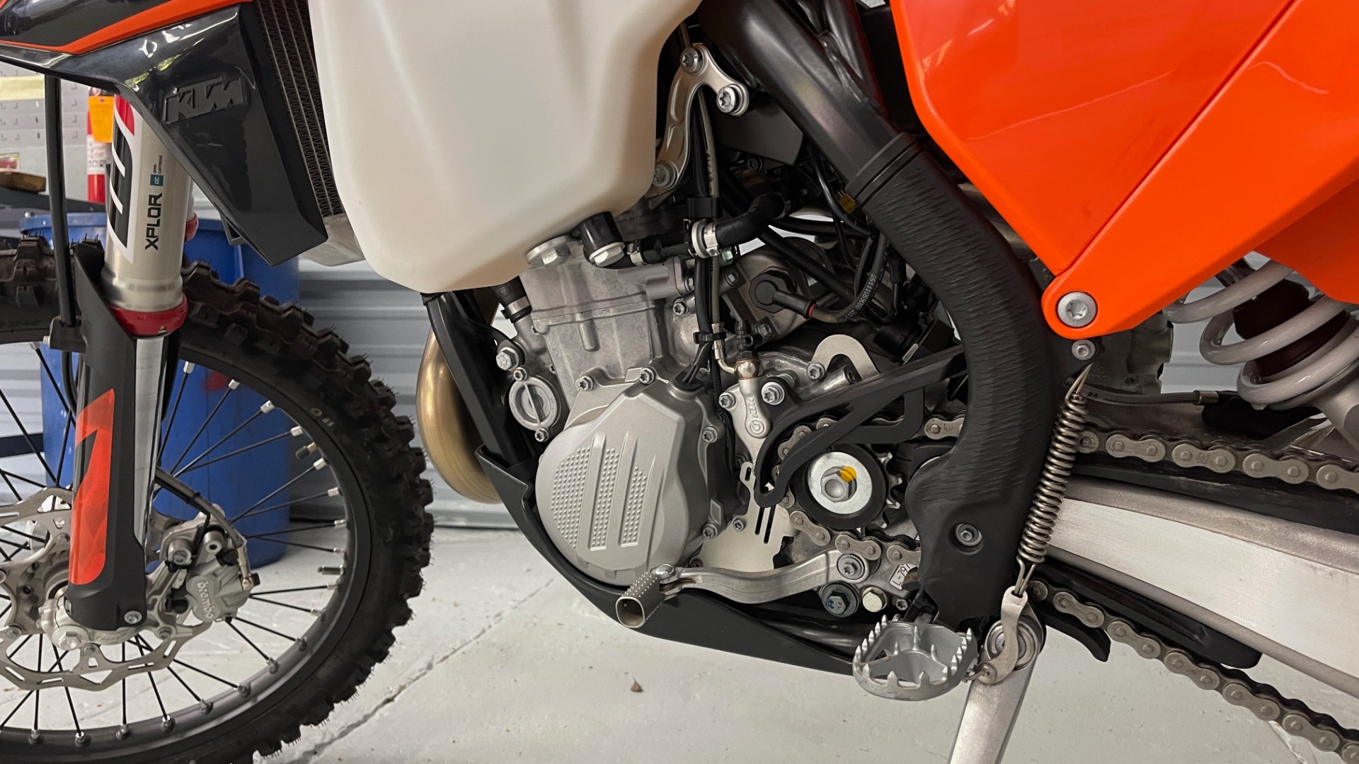 Used 2020 KTM 500 XCF-W ENDURO / 4-STROKE / EFI / ELECTRIC START / 6-SPEED for sale $11,000 at Formula Imports in Charlotte NC 28227 9