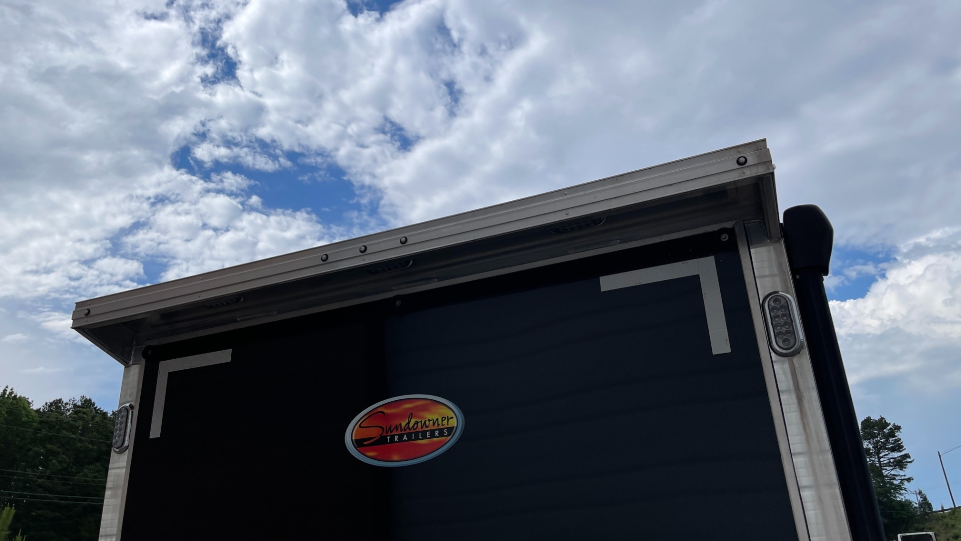 Used 2020 Sundowner 2986 SGM TOY HAULER 49FT / 29FT LIVING / 20FT FOR TOYS / TRIPLE-AXLE for sale $115,000 at Formula Imports in Charlotte NC 28227 14