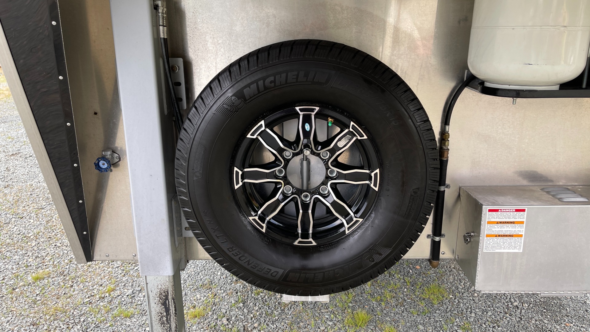 Used 2020 Sundowner 2986 SGM TOY HAULER 49FT / 29FT LIVING / 20FT FOR TOYS / TRIPLE-AXLE for sale $115,000 at Formula Imports in Charlotte NC 28227 40