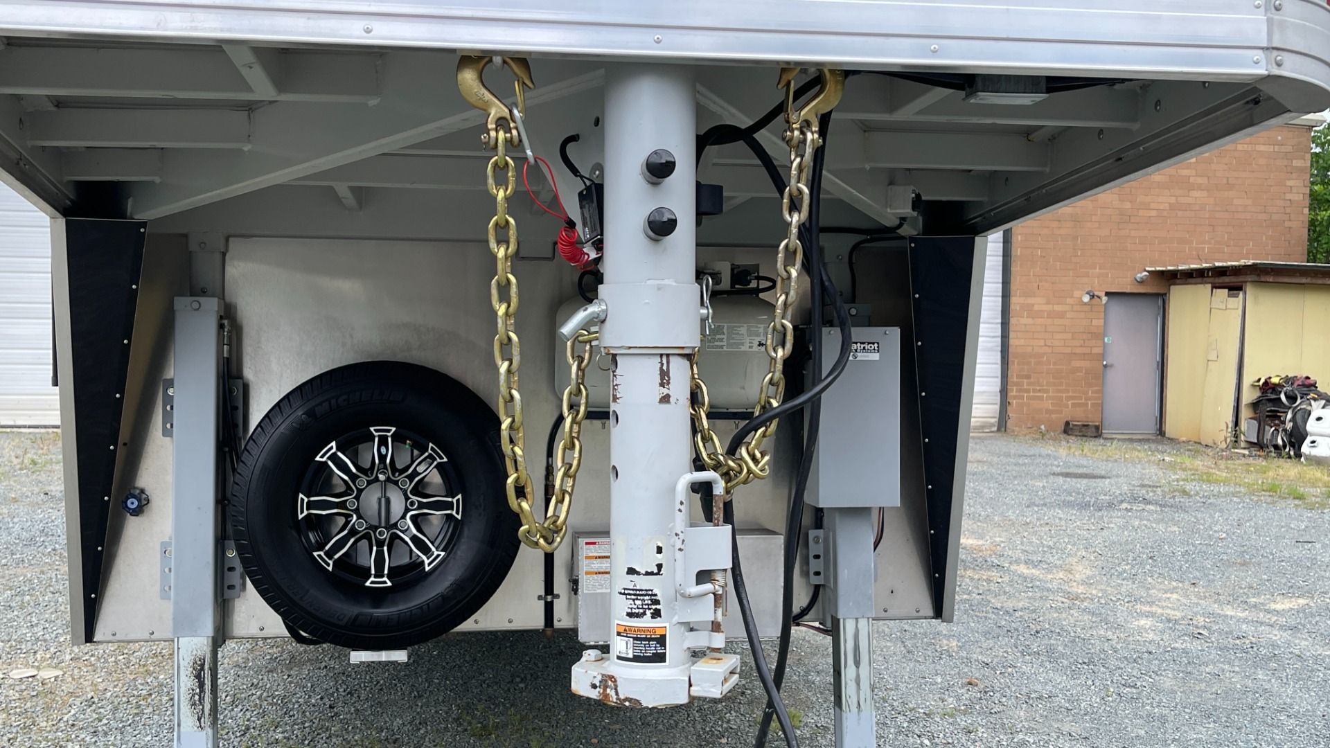 Used 2020 Sundowner 2986 SGM TOY HAULER 49FT / 29FT LIVING / 20FT FOR TOYS / TRIPLE-AXLE for sale $115,000 at Formula Imports in Charlotte NC 28227 45