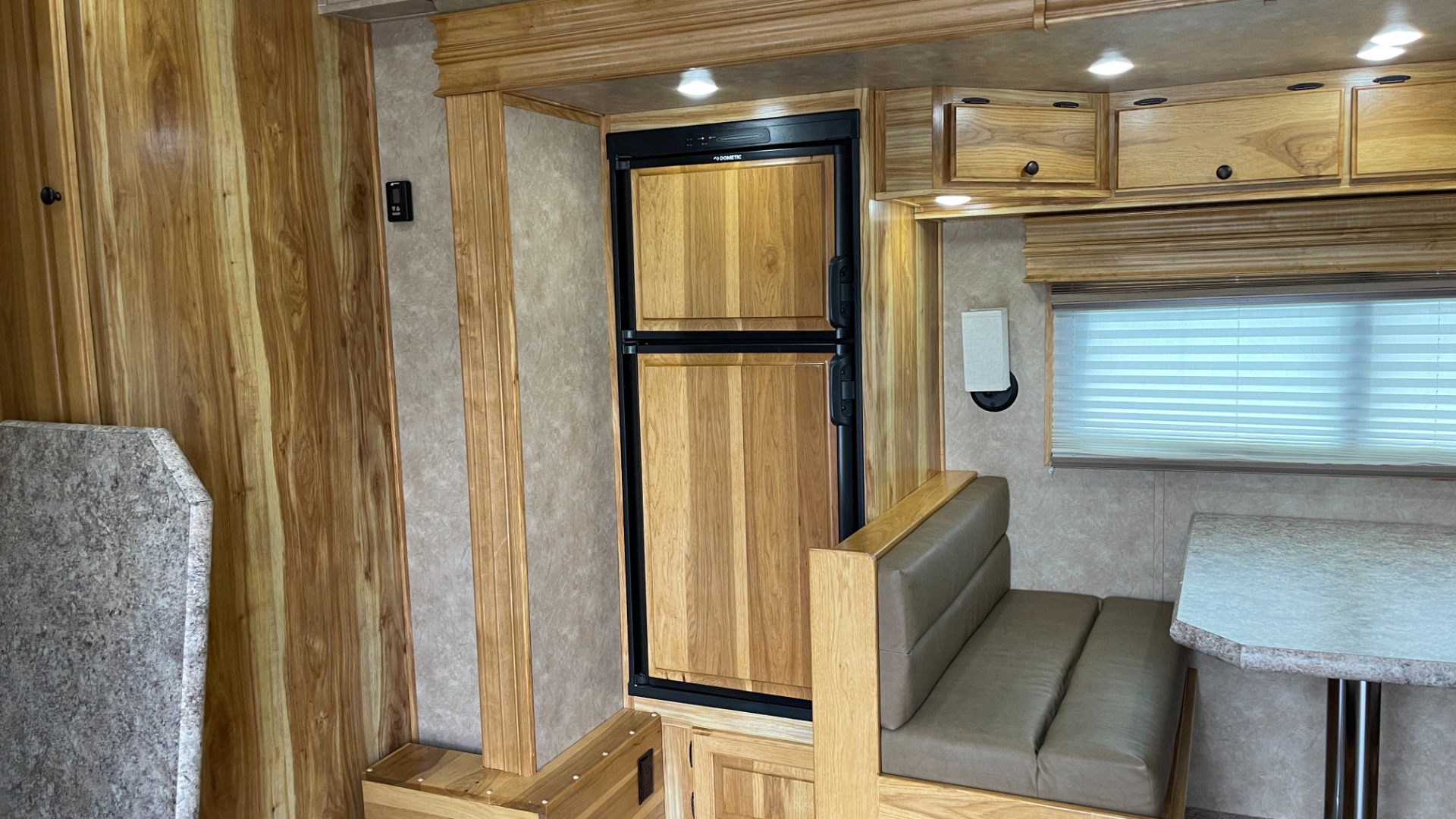 Used 2020 Sundowner 2986 SGM TOY HAULER 49FT / 29FT LIVING / 20FT FOR TOYS / TRIPLE-AXLE for sale $115,000 at Formula Imports in Charlotte NC 28227 69