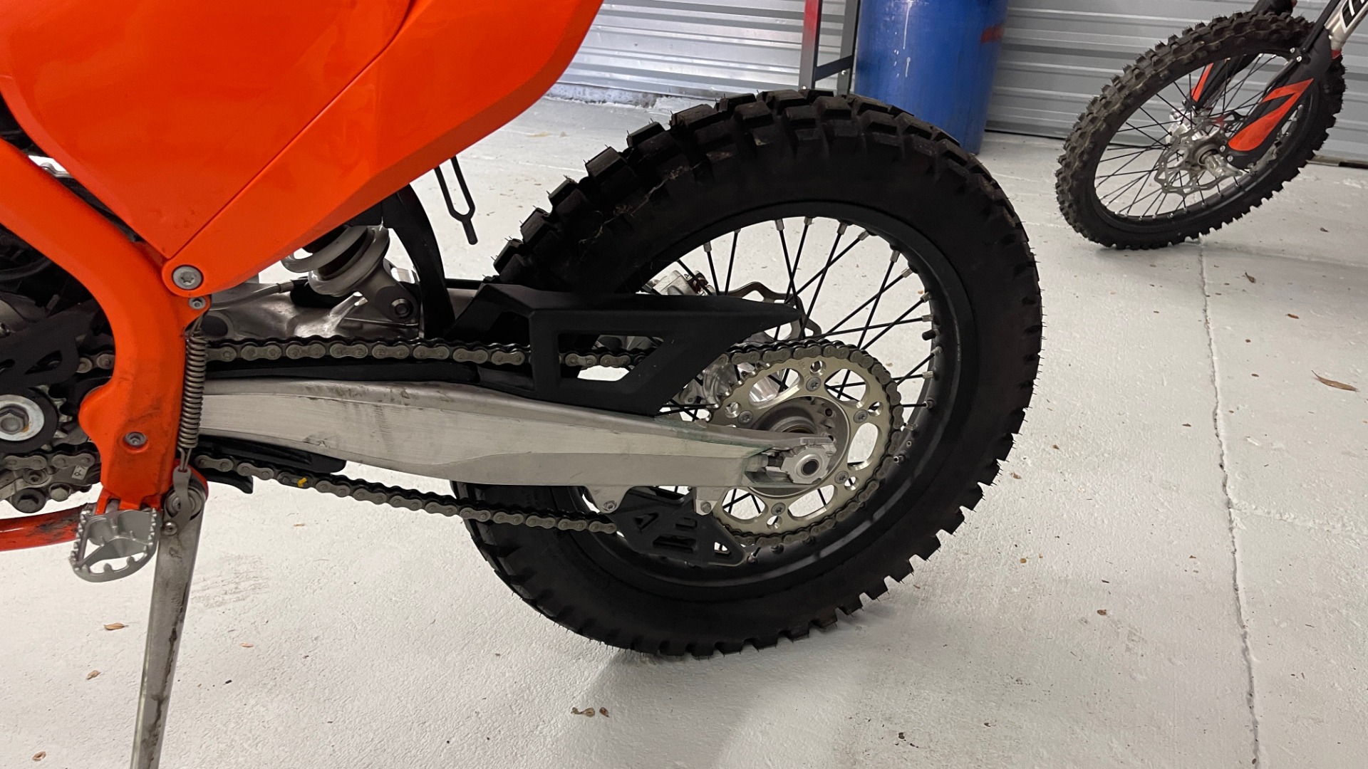 Used 2019 KTM 500 EXC-F DUAL PURPOSE DIRT BIKE / 4-STROKE / EFI / ELECTRIC START / 6-SPEED for sale $11,000 at Formula Imports in Charlotte NC 28227 20