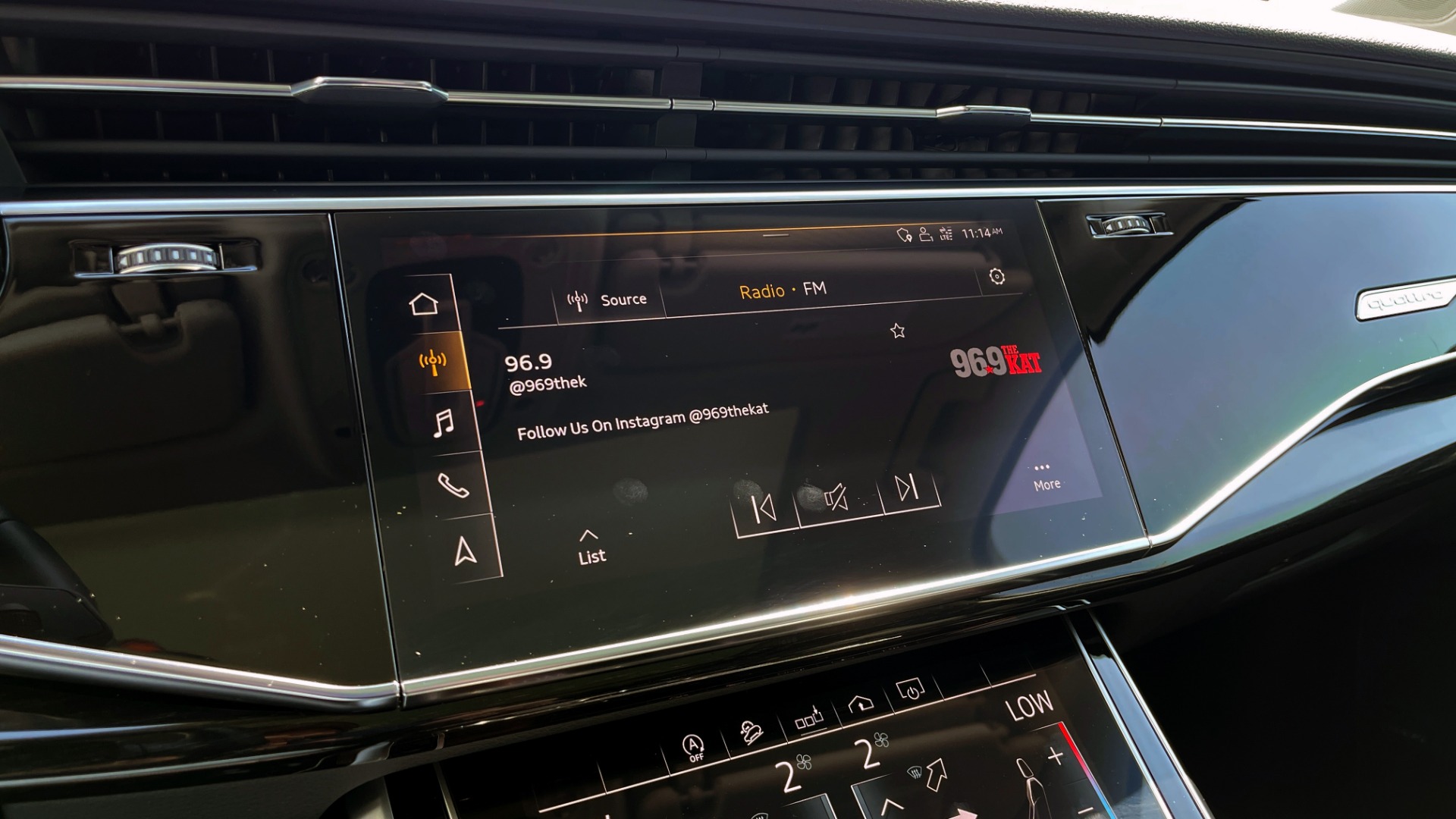 Used 2020 Audi Q7 PREMIUM PLUS 3.0L / CLD WTHR / BLACK OPTIC / WARM WTHR / TOWING / REARVIEW for sale Sold at Formula Imports in Charlotte NC 28227 37